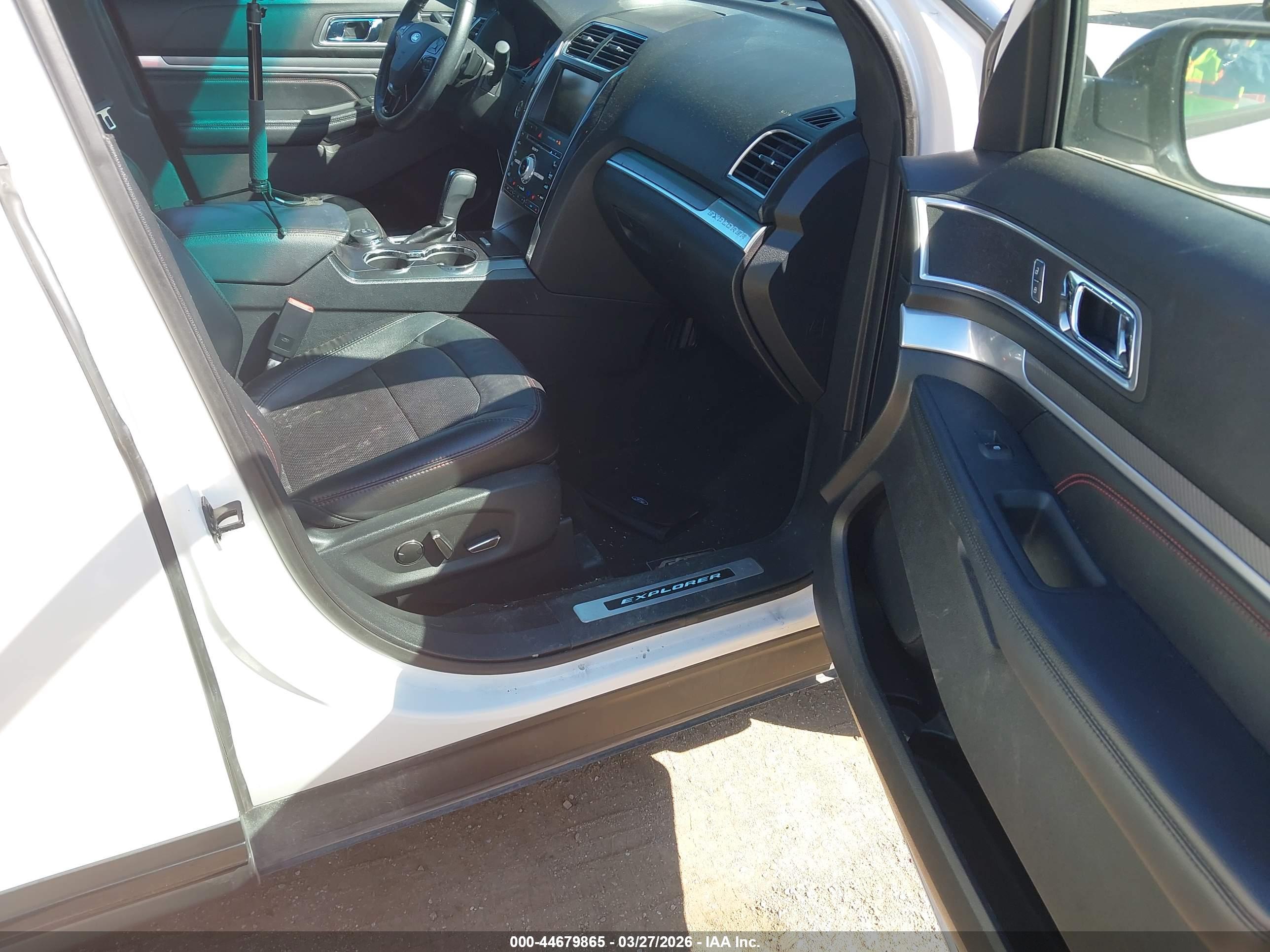 FORD EXPLORER image 5