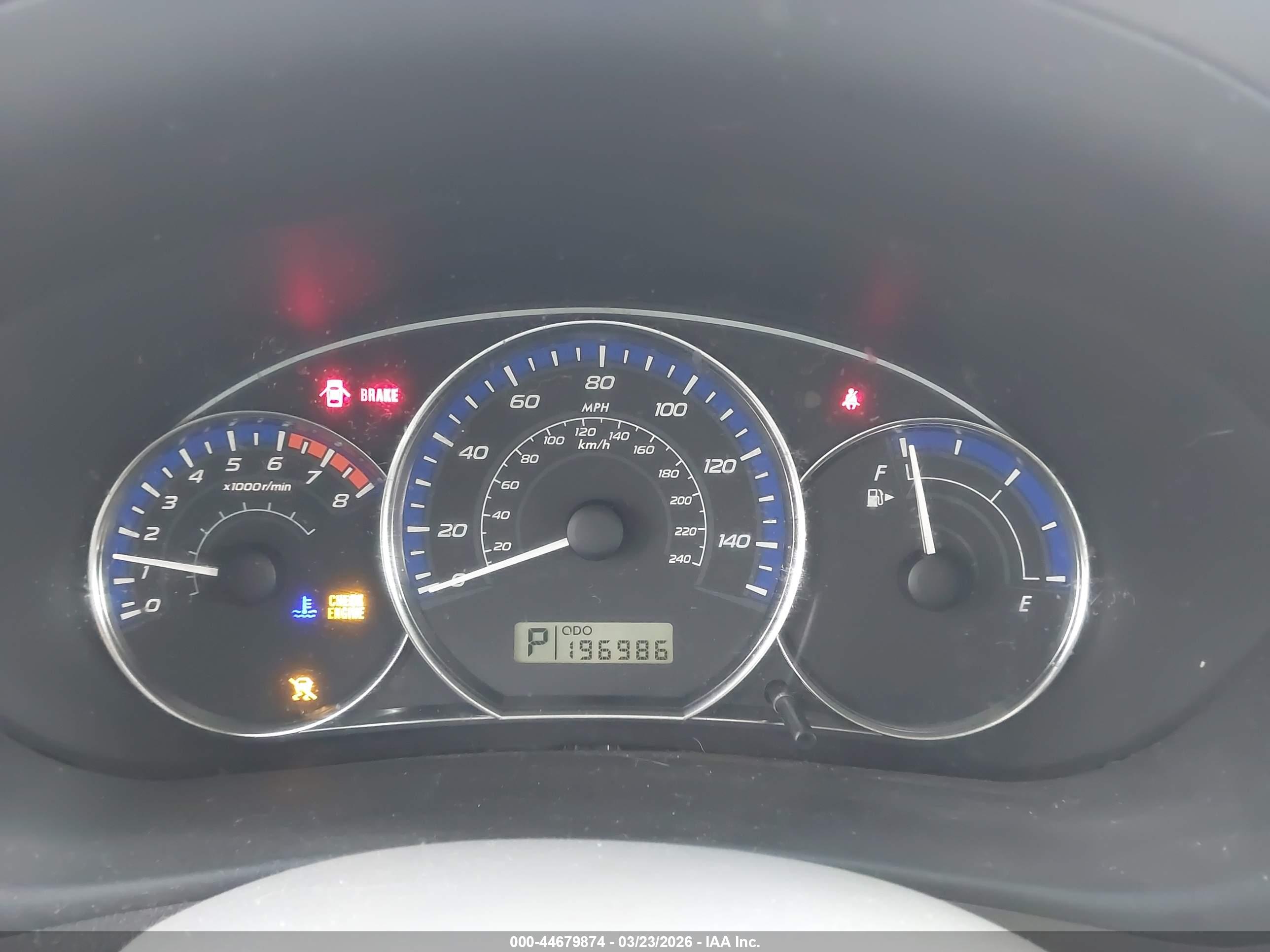 SUBARU FORESTER image 7