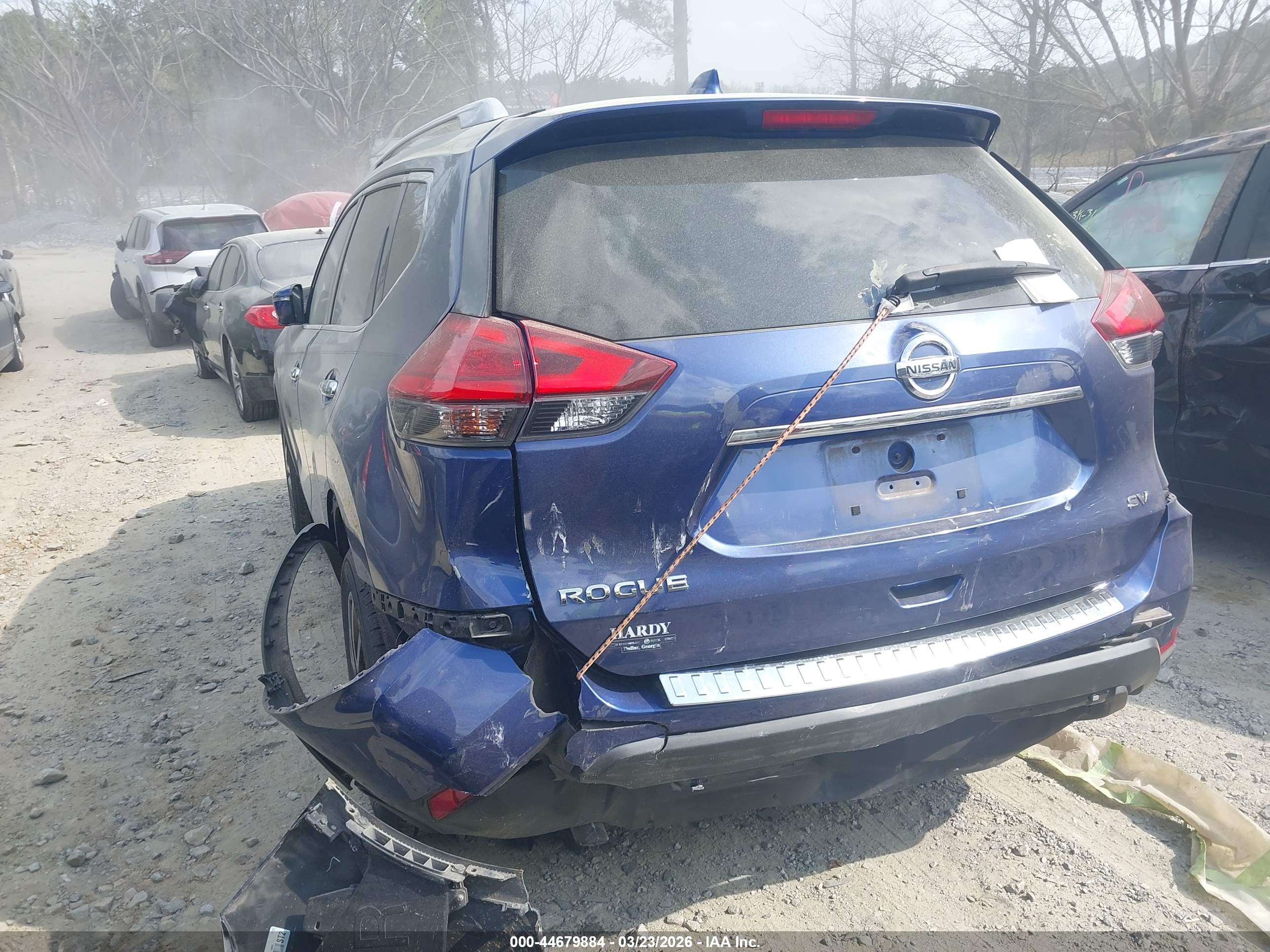 NISSAN ROGUE image 3