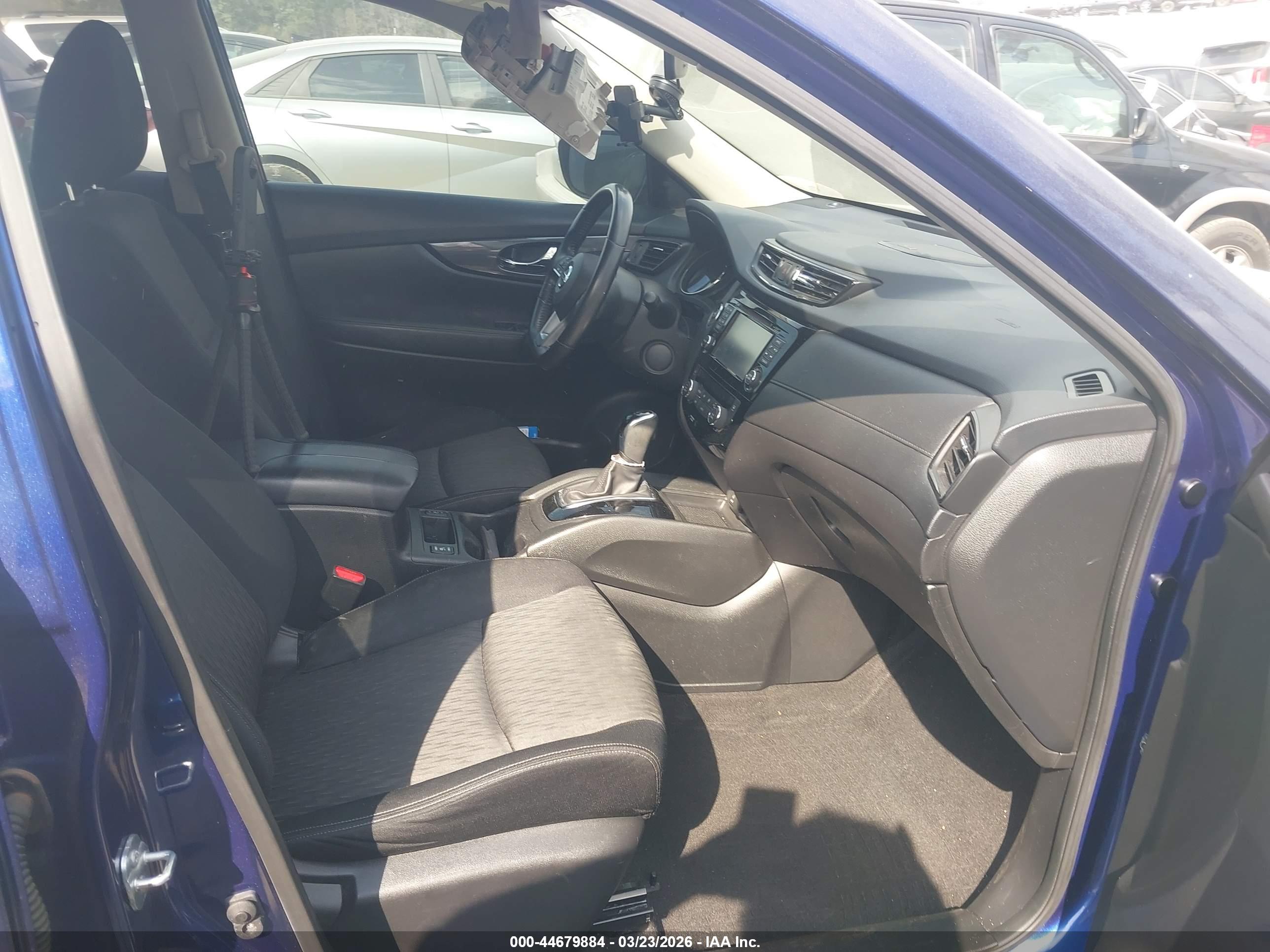 NISSAN ROGUE image 5