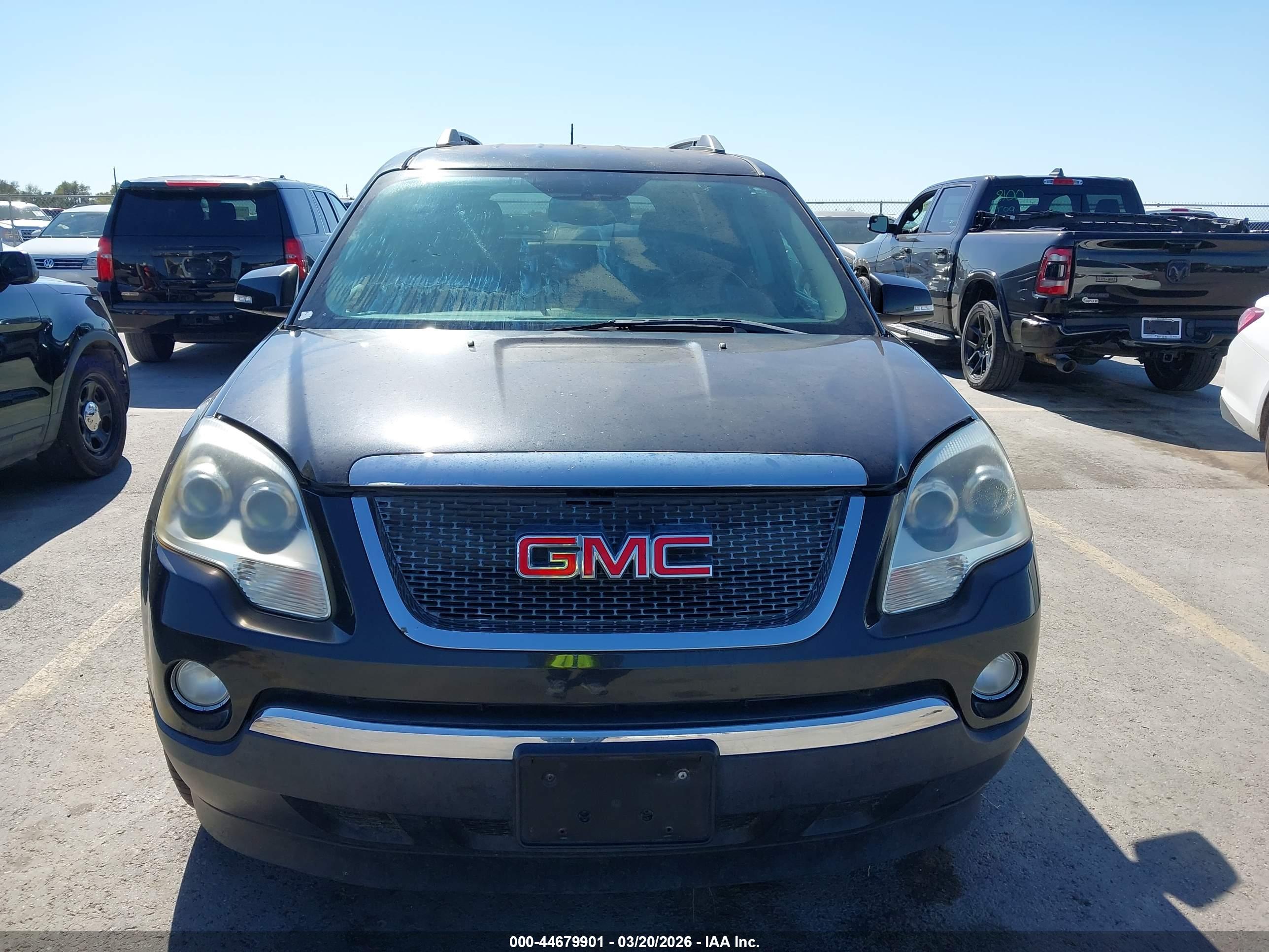 GMC ACADIA image 6
