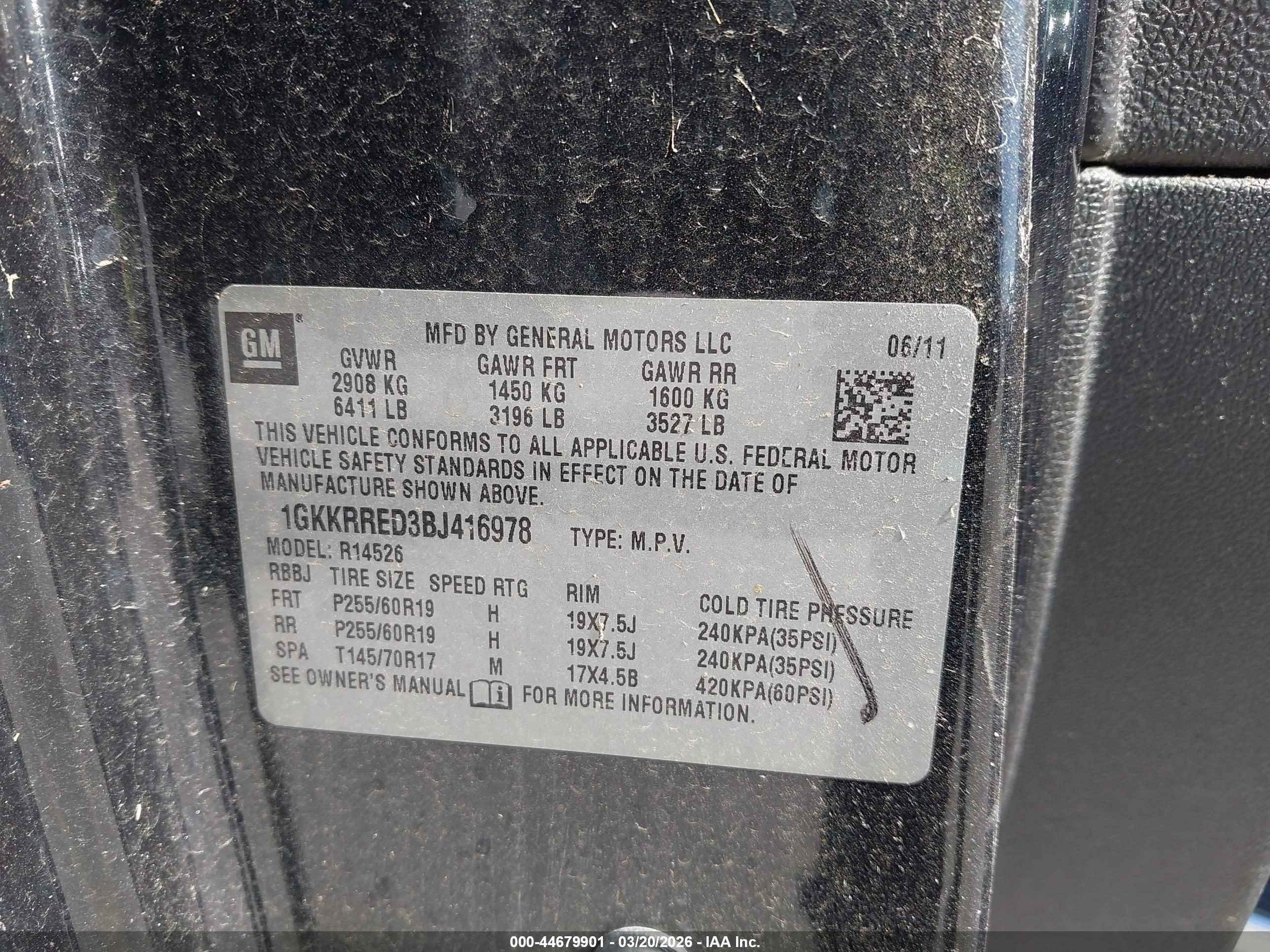GMC ACADIA image 9