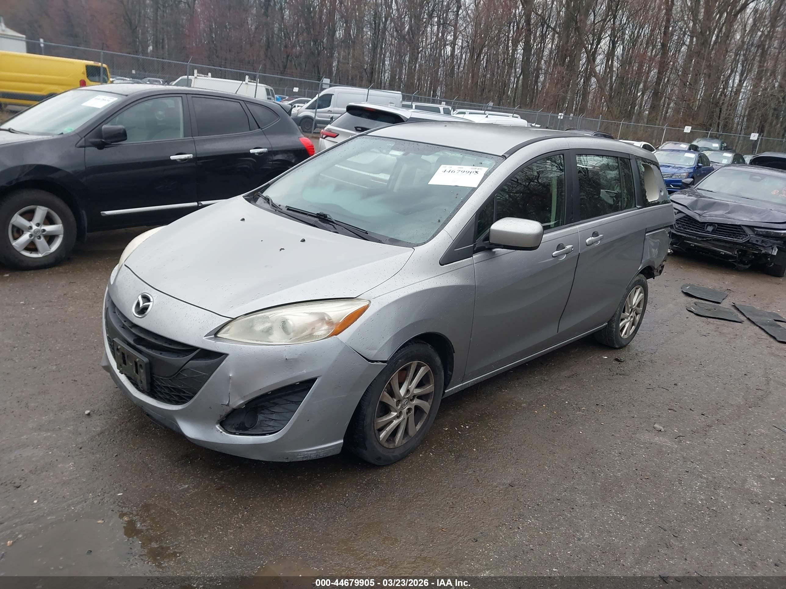 MAZDA MAZDA5 image 2