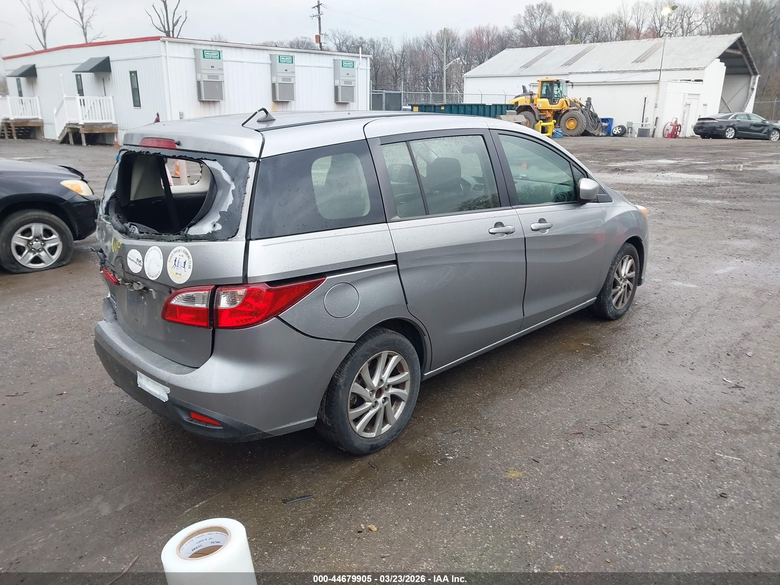 MAZDA MAZDA5 image 4