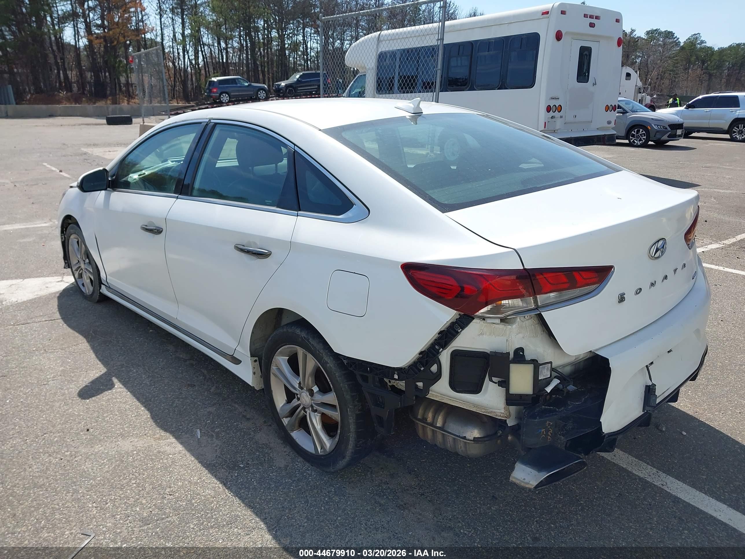 HYUNDAI SONATA image 3