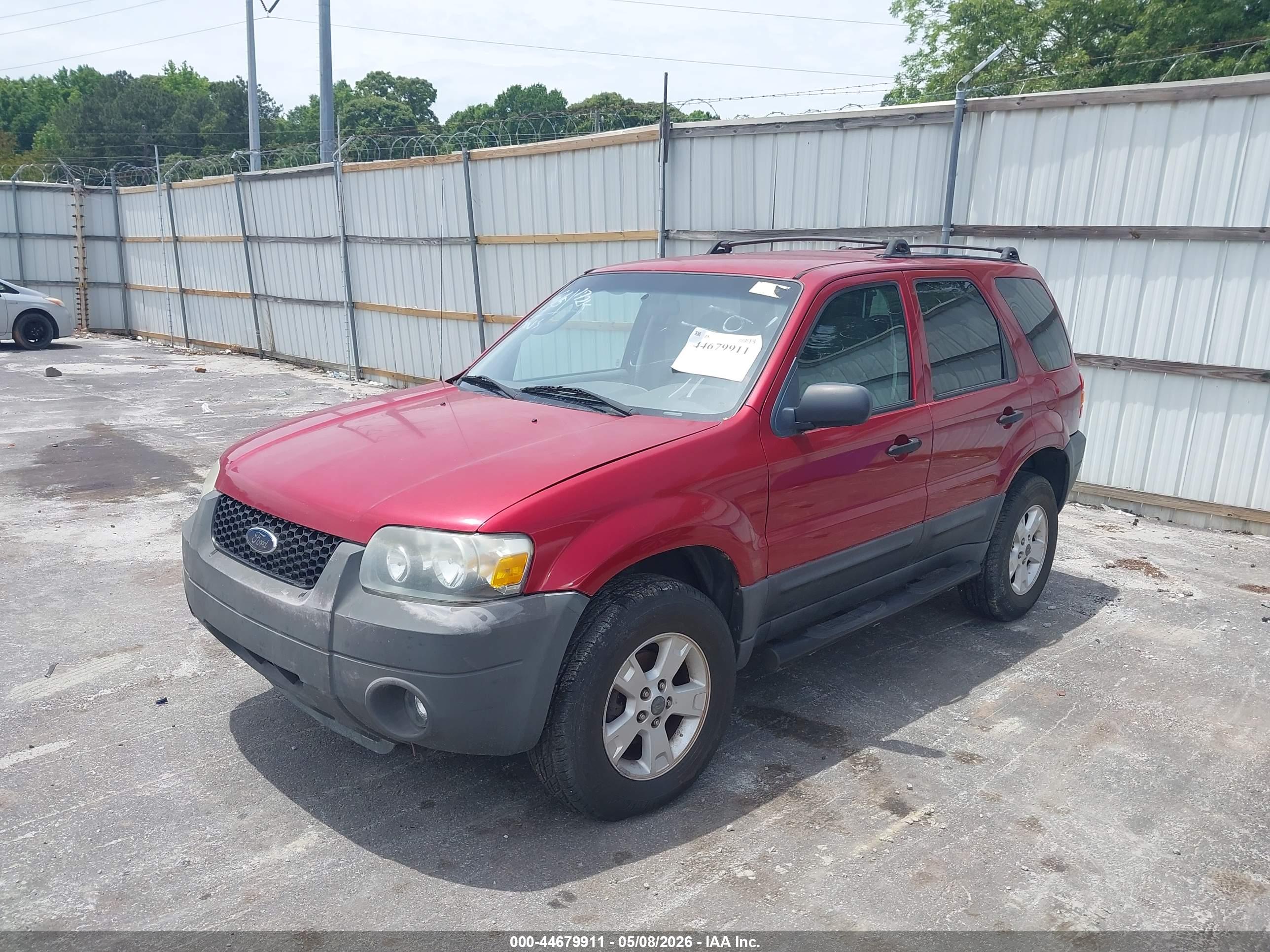 FORD ESCAPE image 2