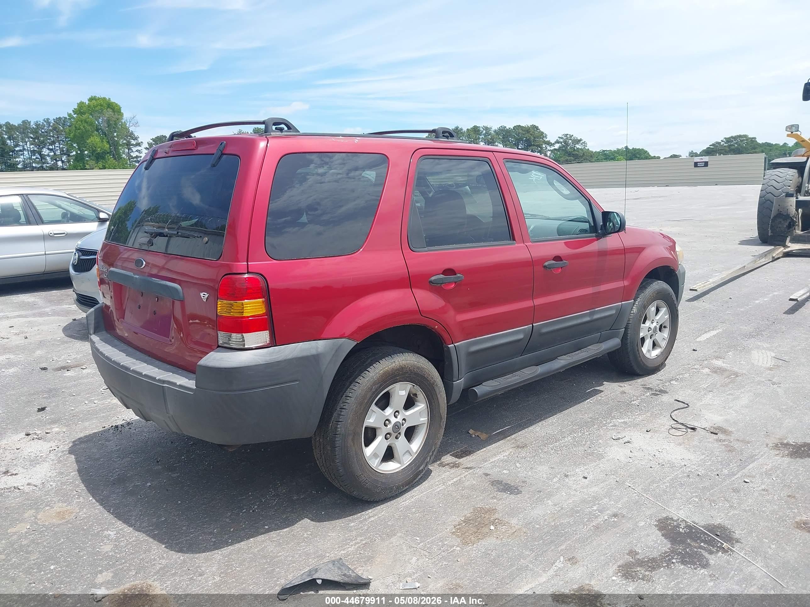 FORD ESCAPE image 4