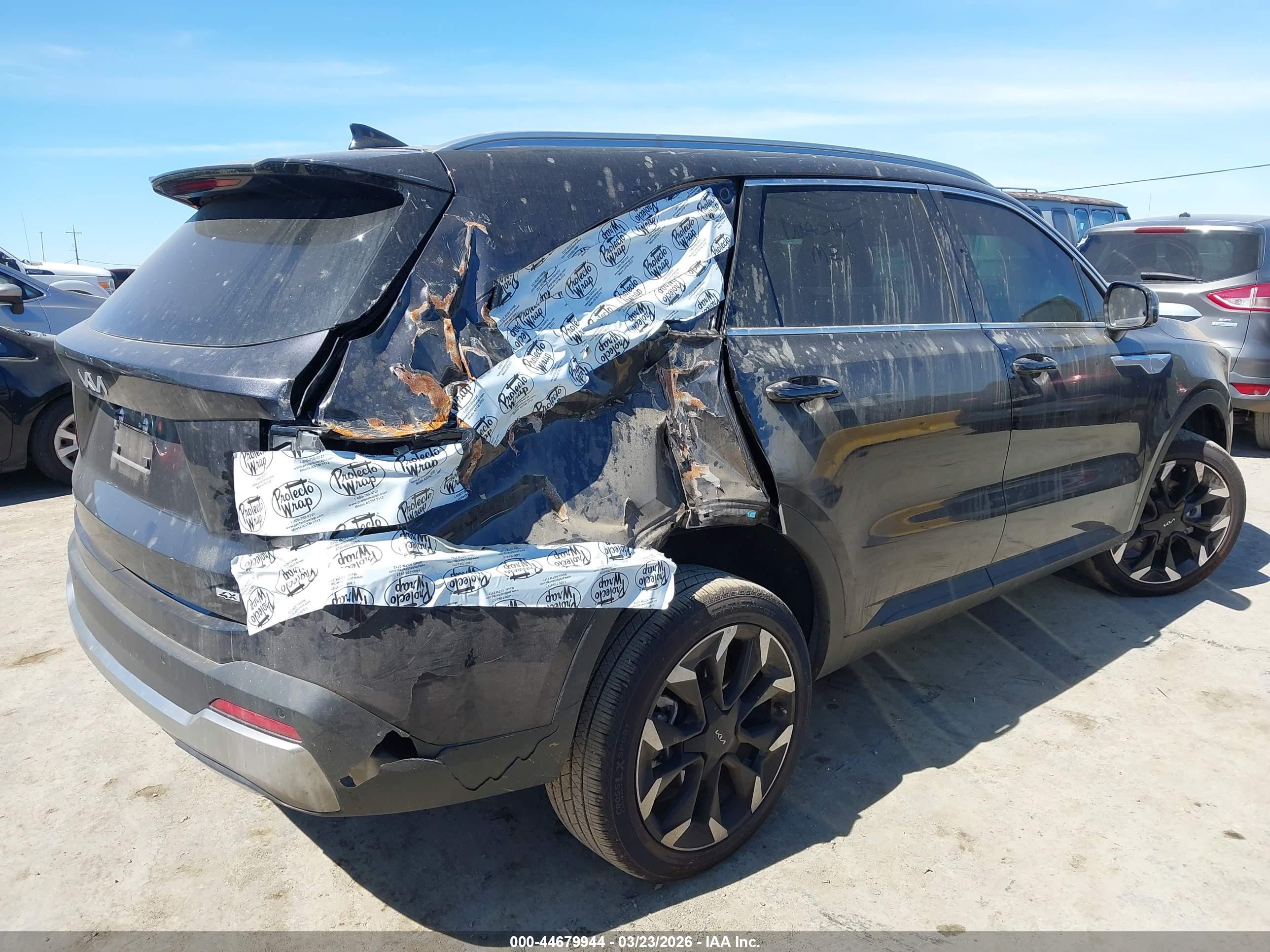 KIA SORENTO image 4