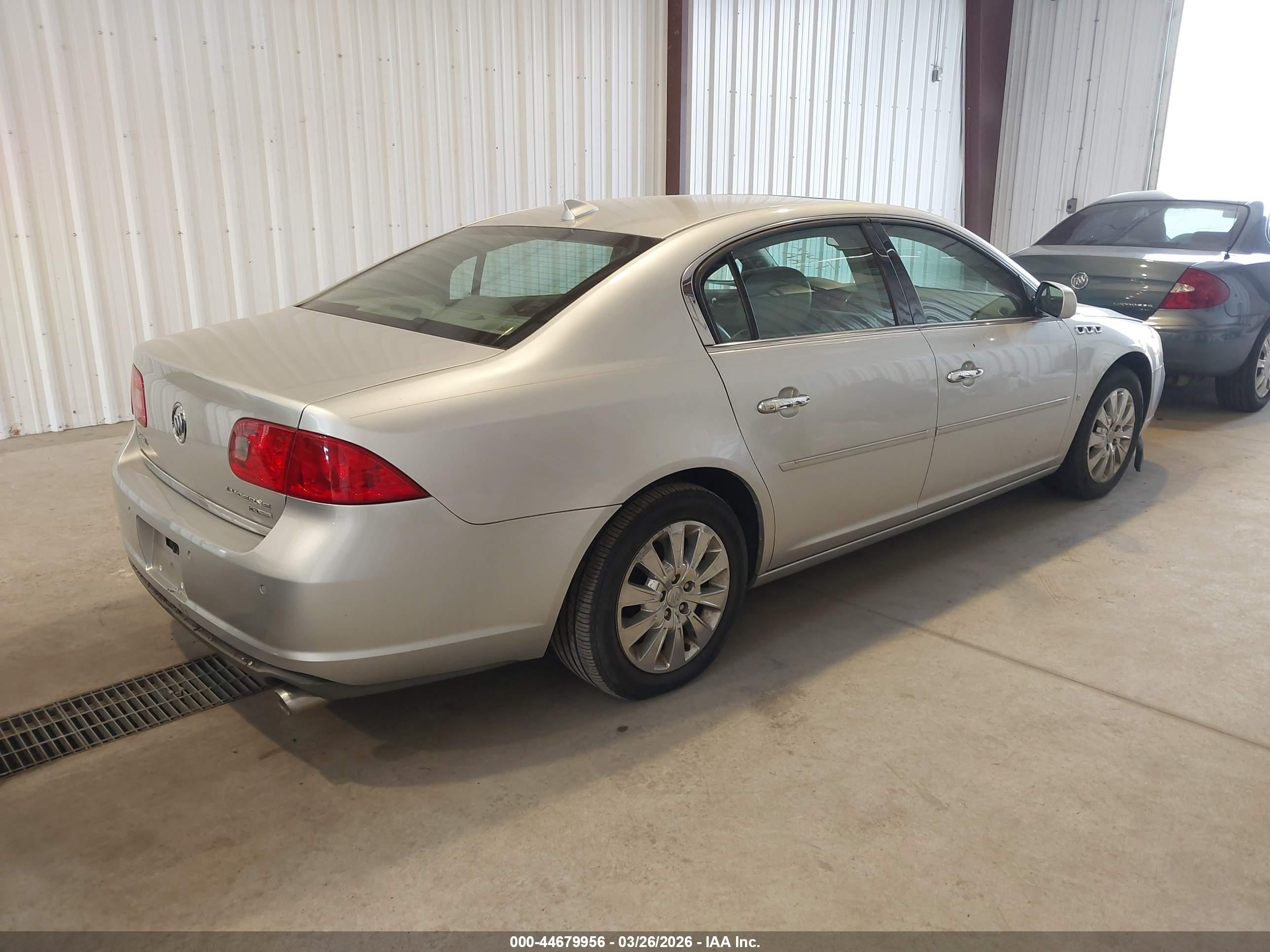 BUICK LUCERNE image 4