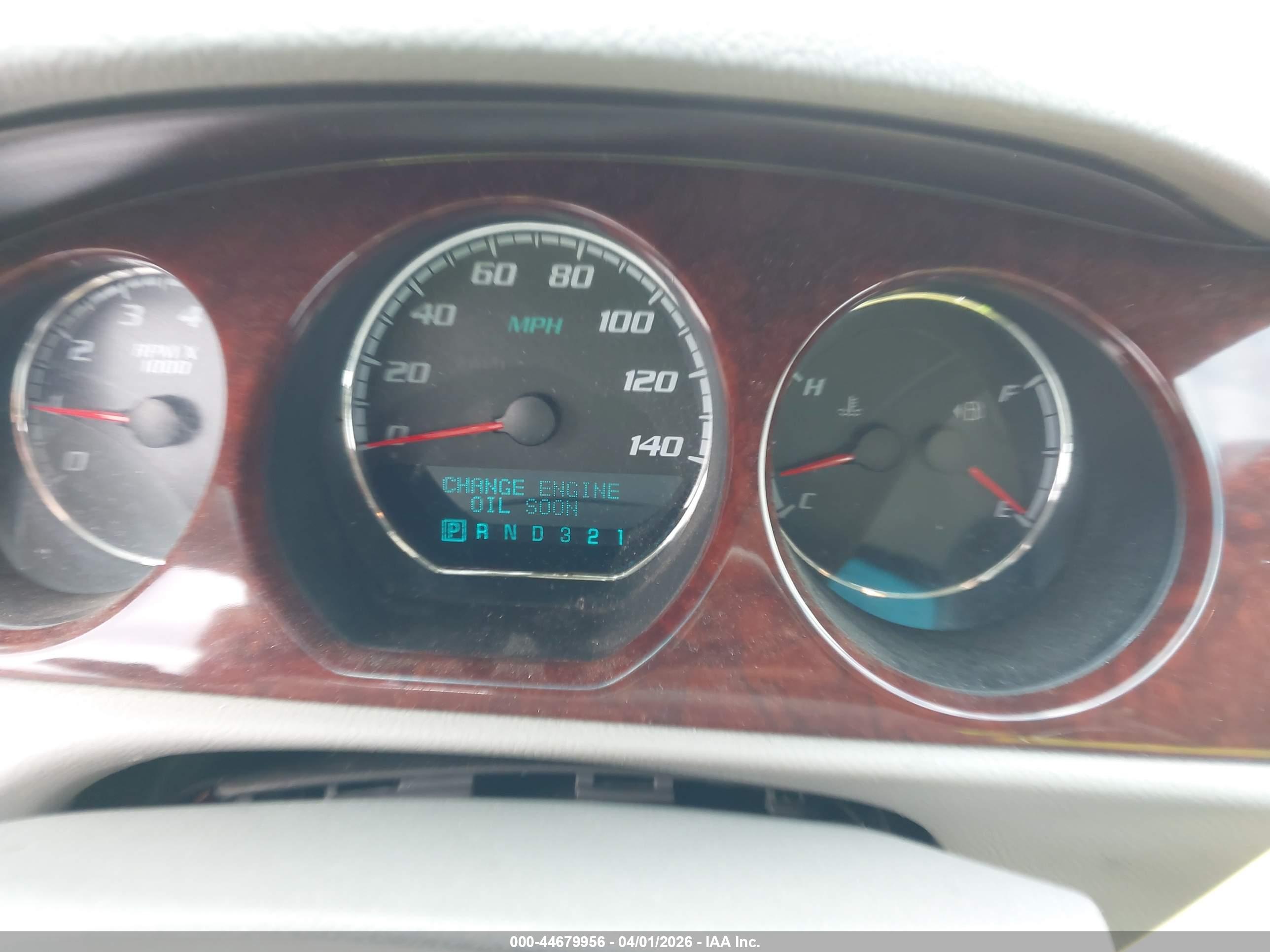 BUICK LUCERNE image 7