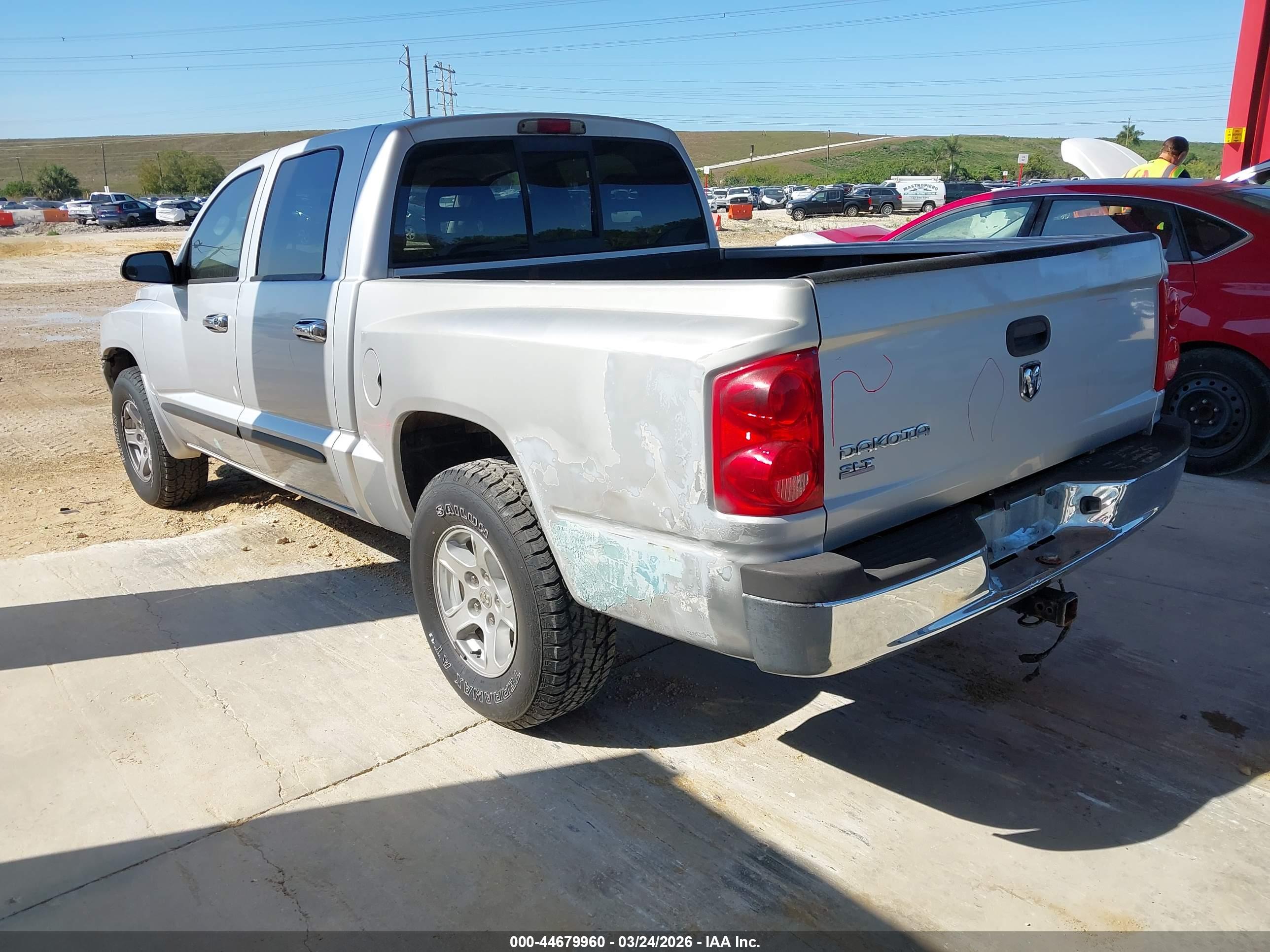 DODGE DAKOTA image 3