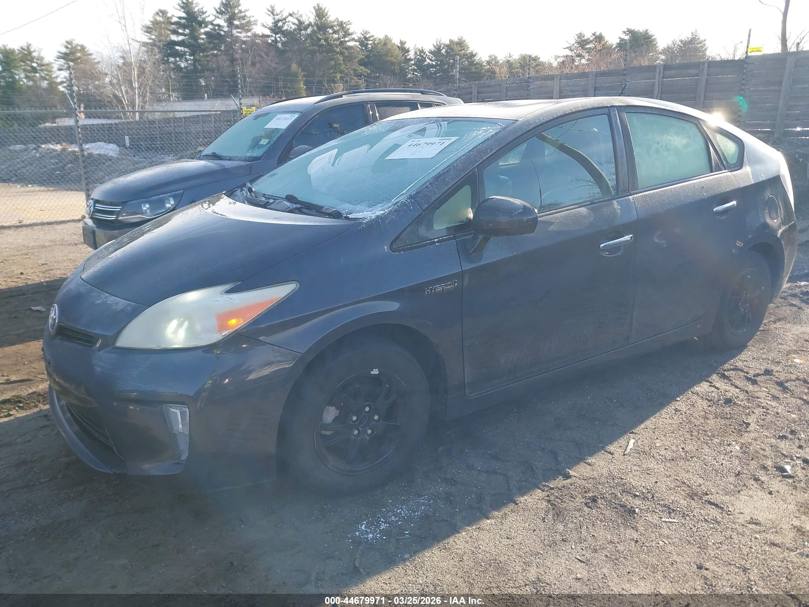 TOYOTA PRIUS image 2