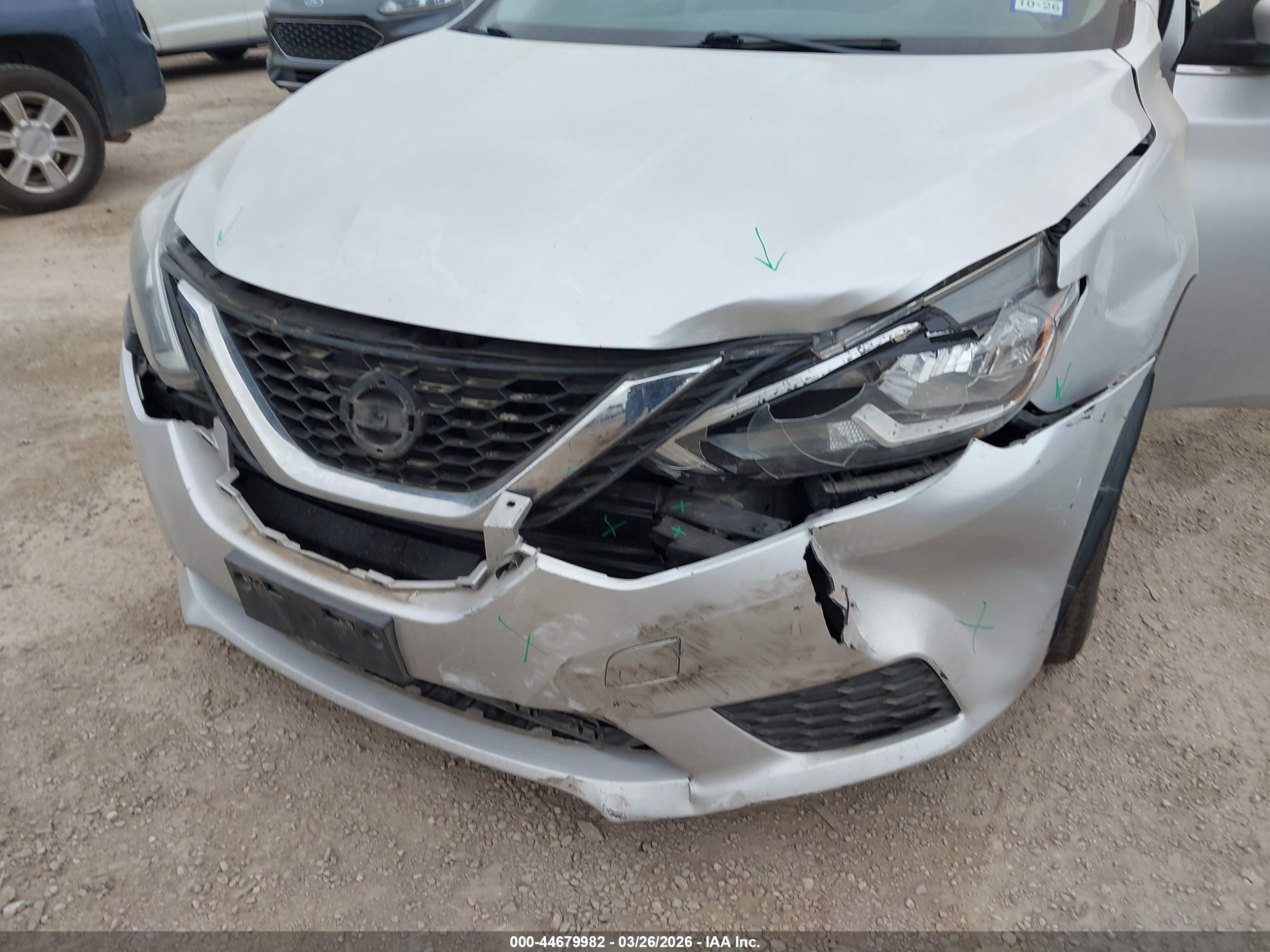 NISSAN SENTRA image 6
