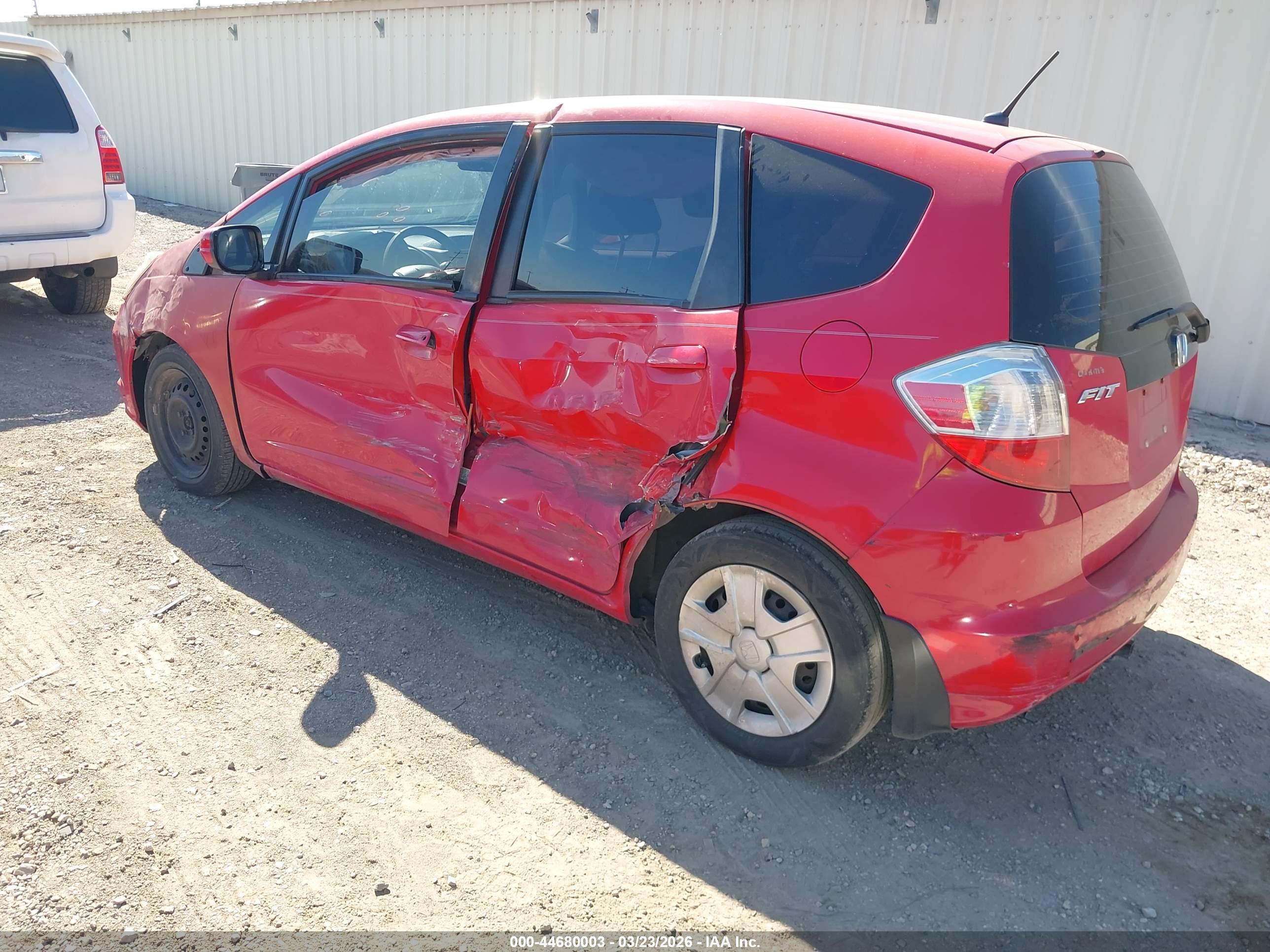 HONDA FIT image 3