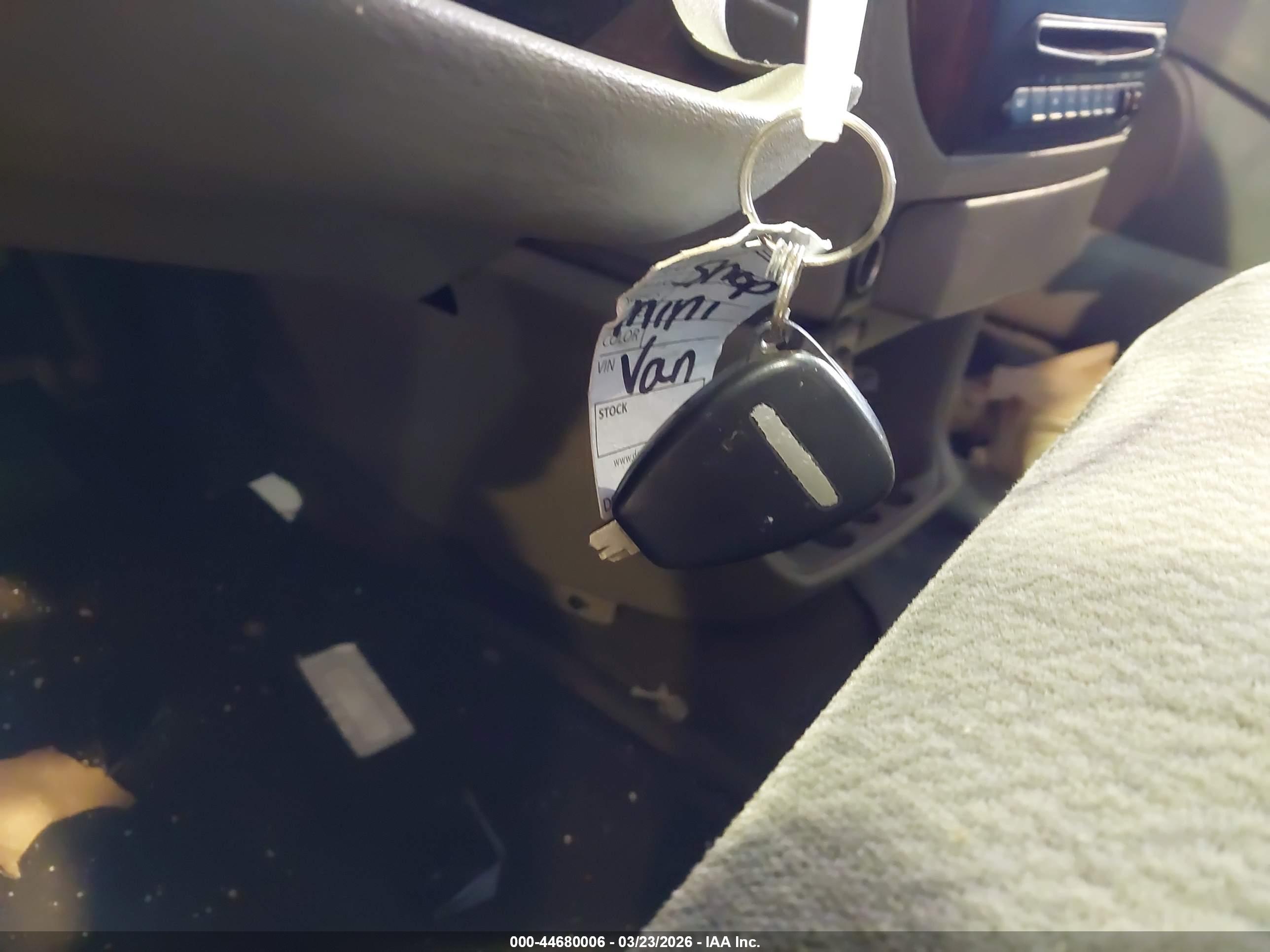 CHRYSLER TOWN image 11