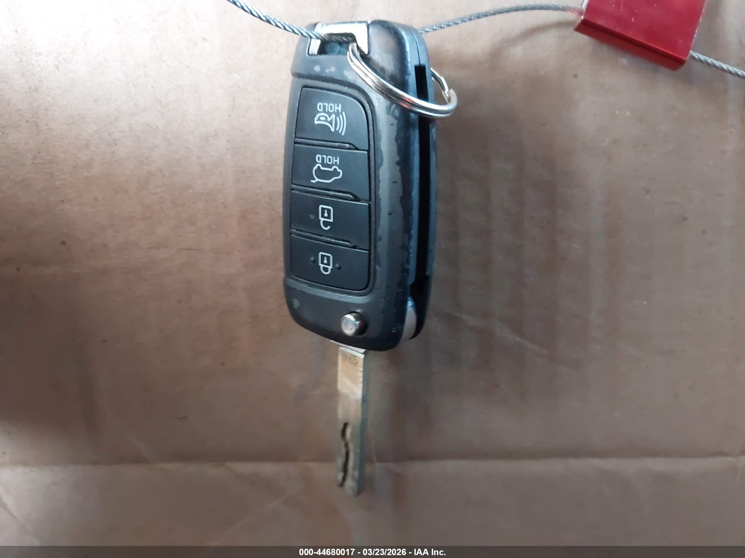 HYUNDAI KONA image 11