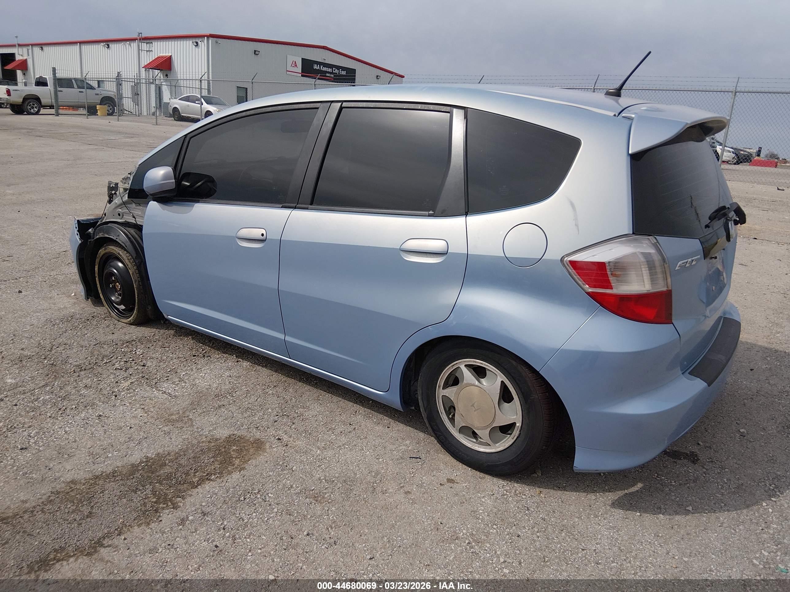 HONDA FIT image 3