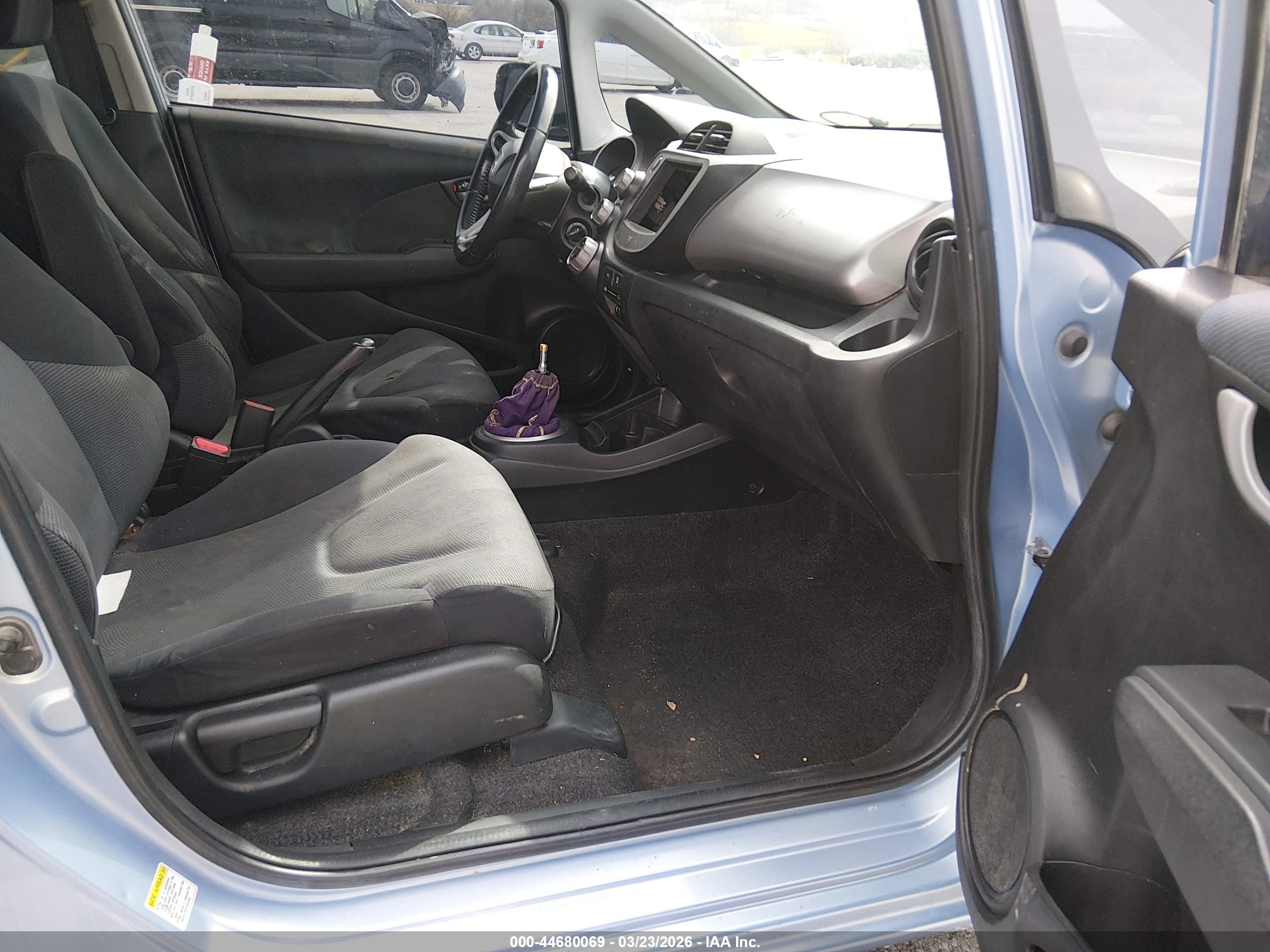 HONDA FIT image 5