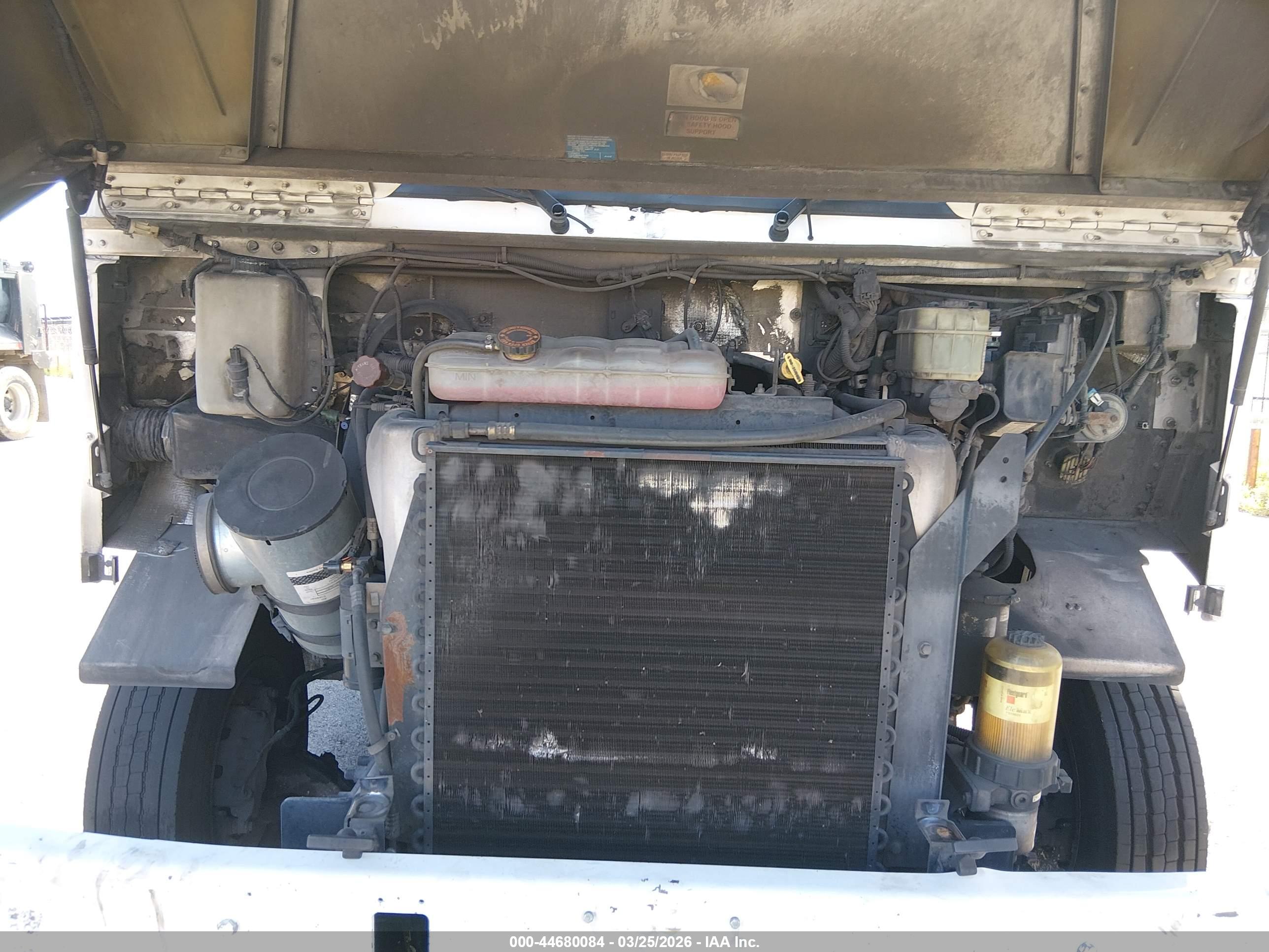 FREIGHTLINER CHASSIS image 10