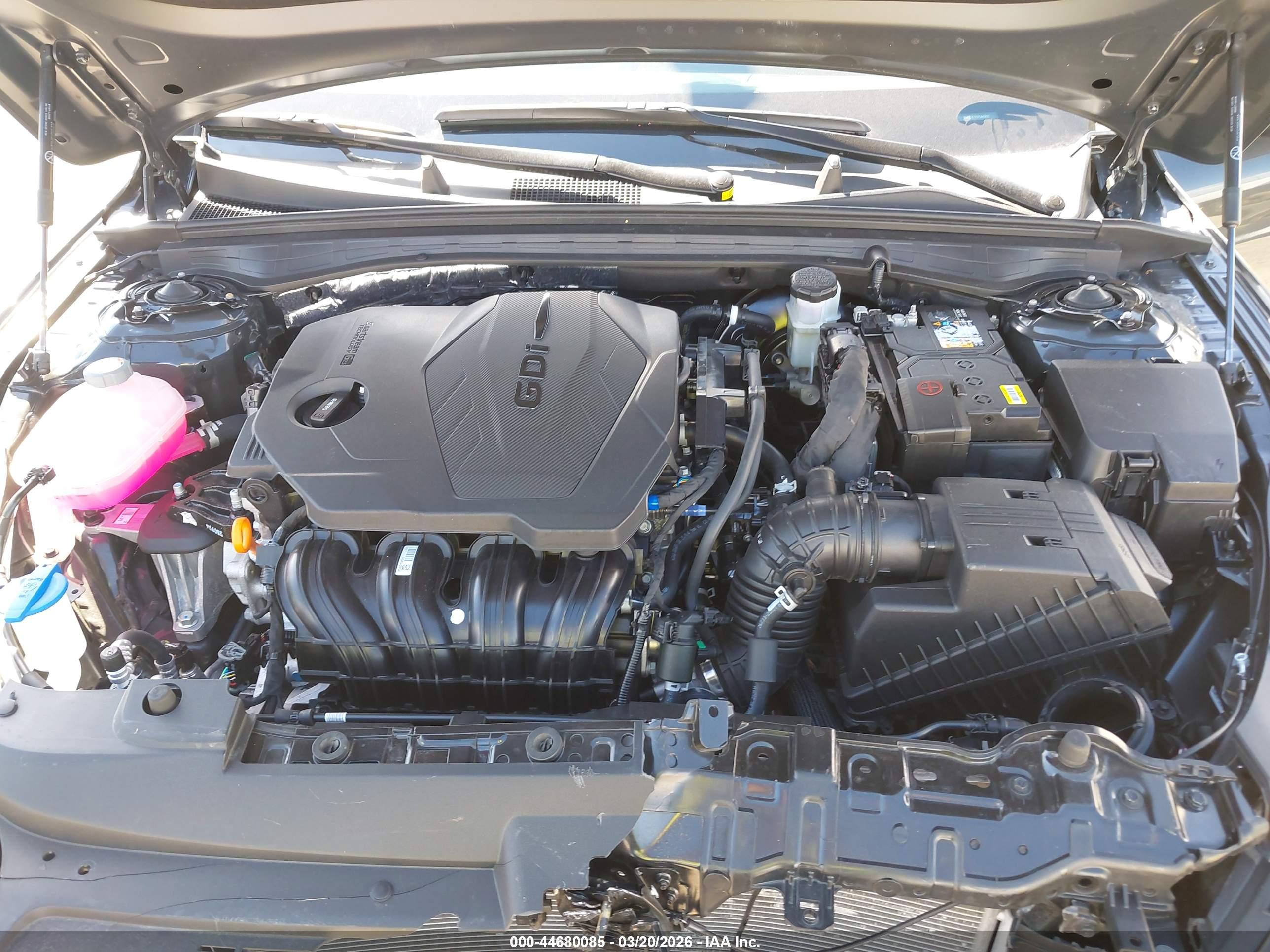 KIA K5 image 10