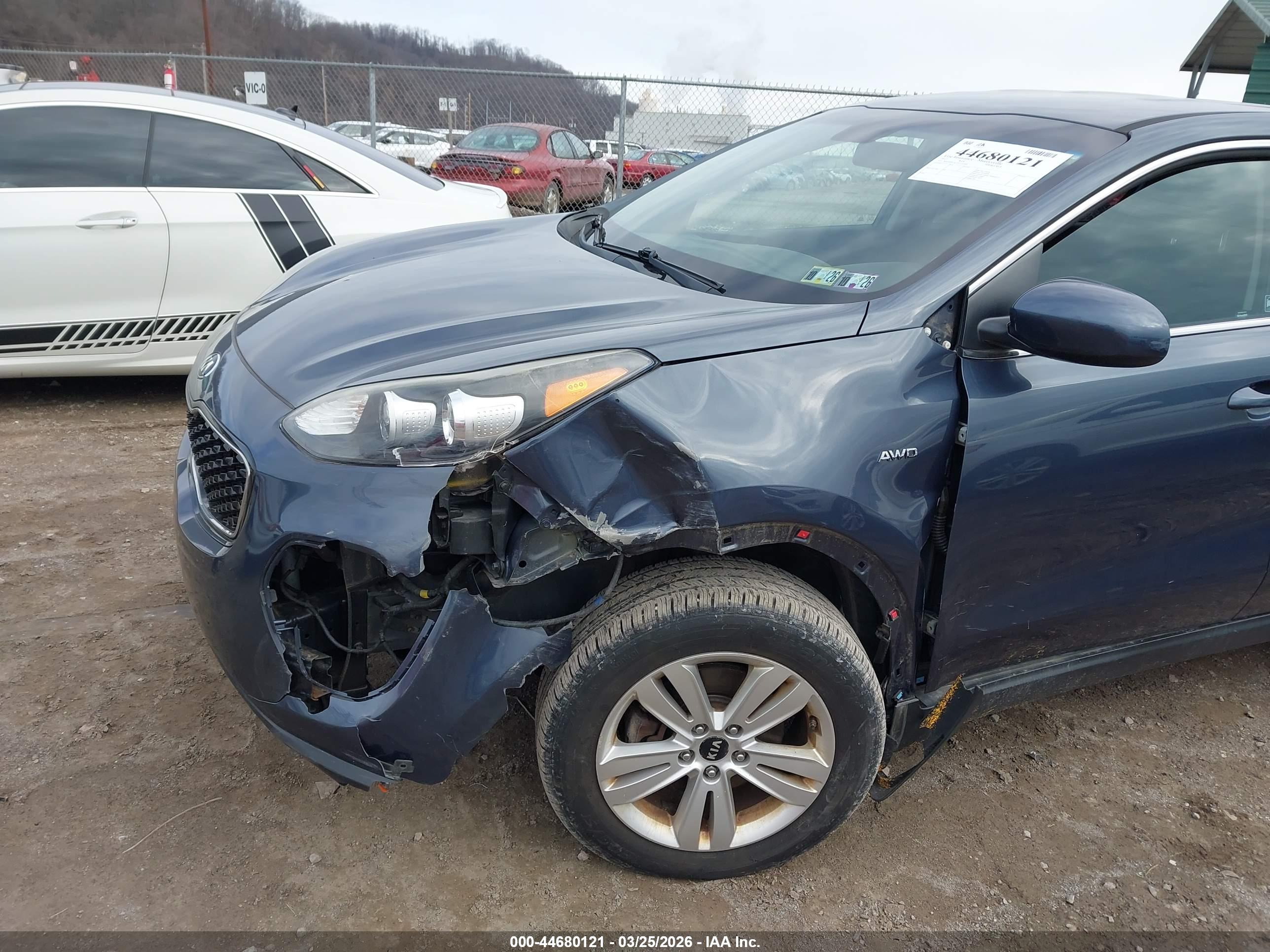 KIA SPORTAGE image 6