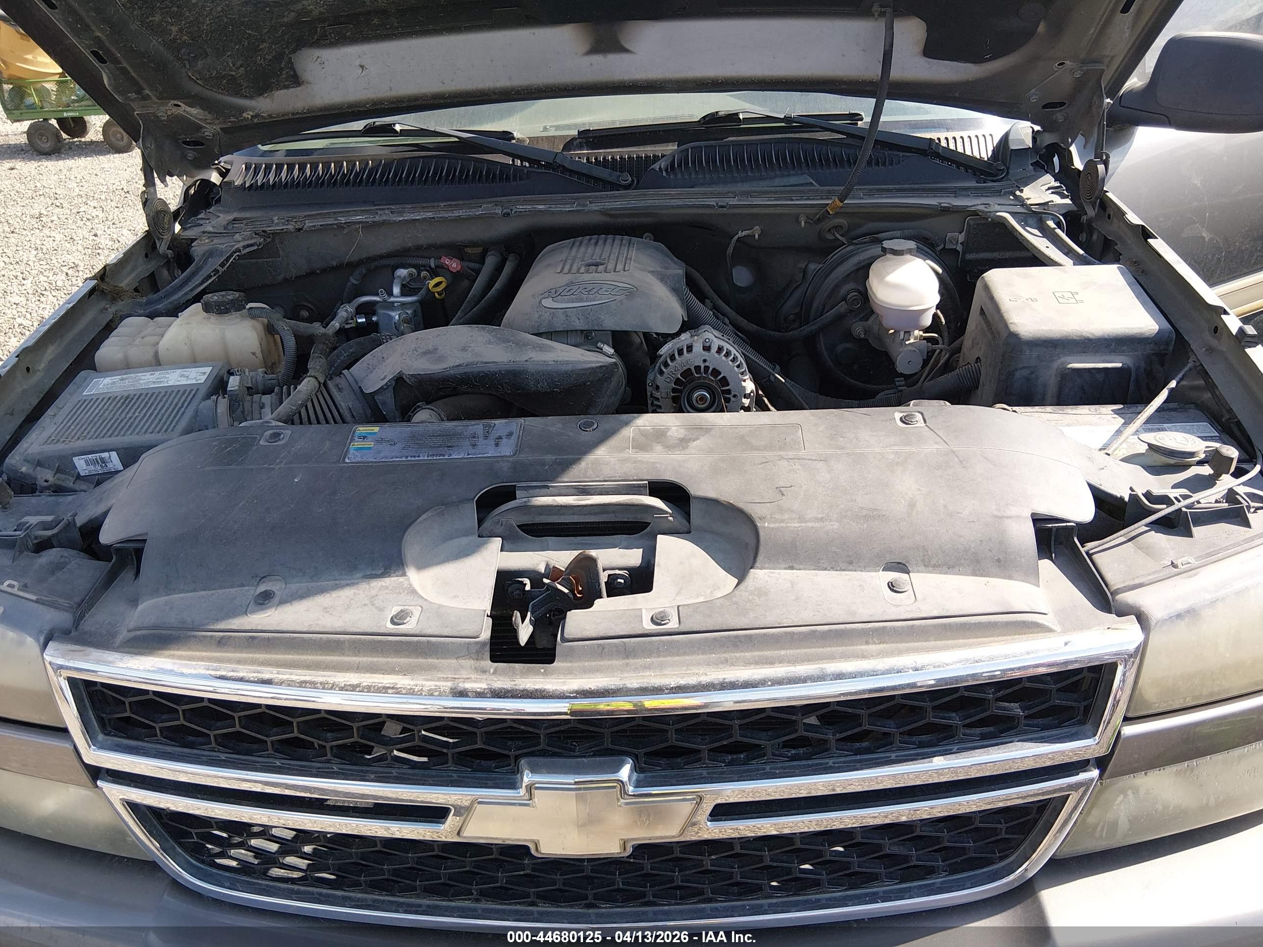 CHEVROLET SILVERADO image 10