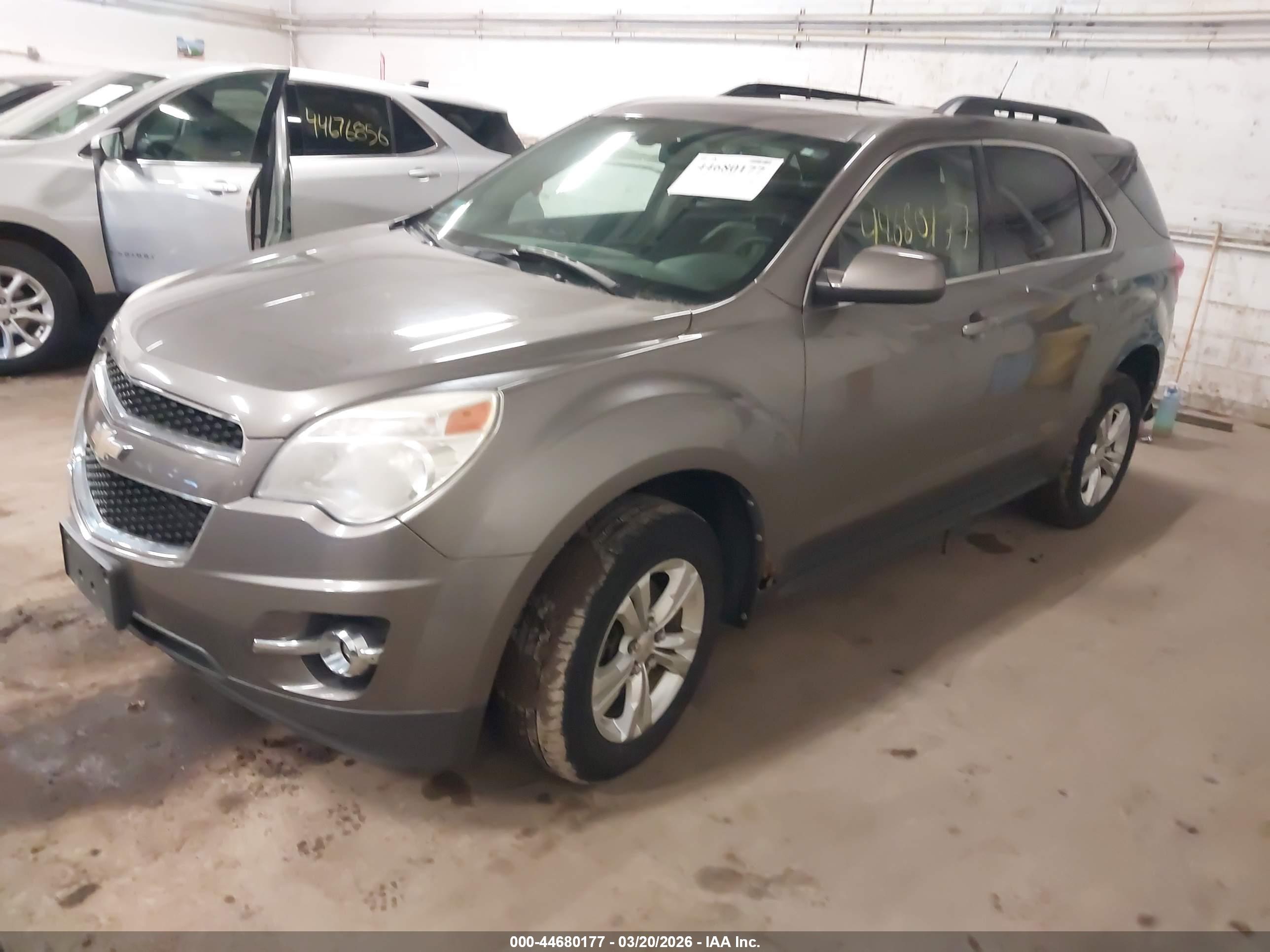 CHEVROLET EQUINOX image 2