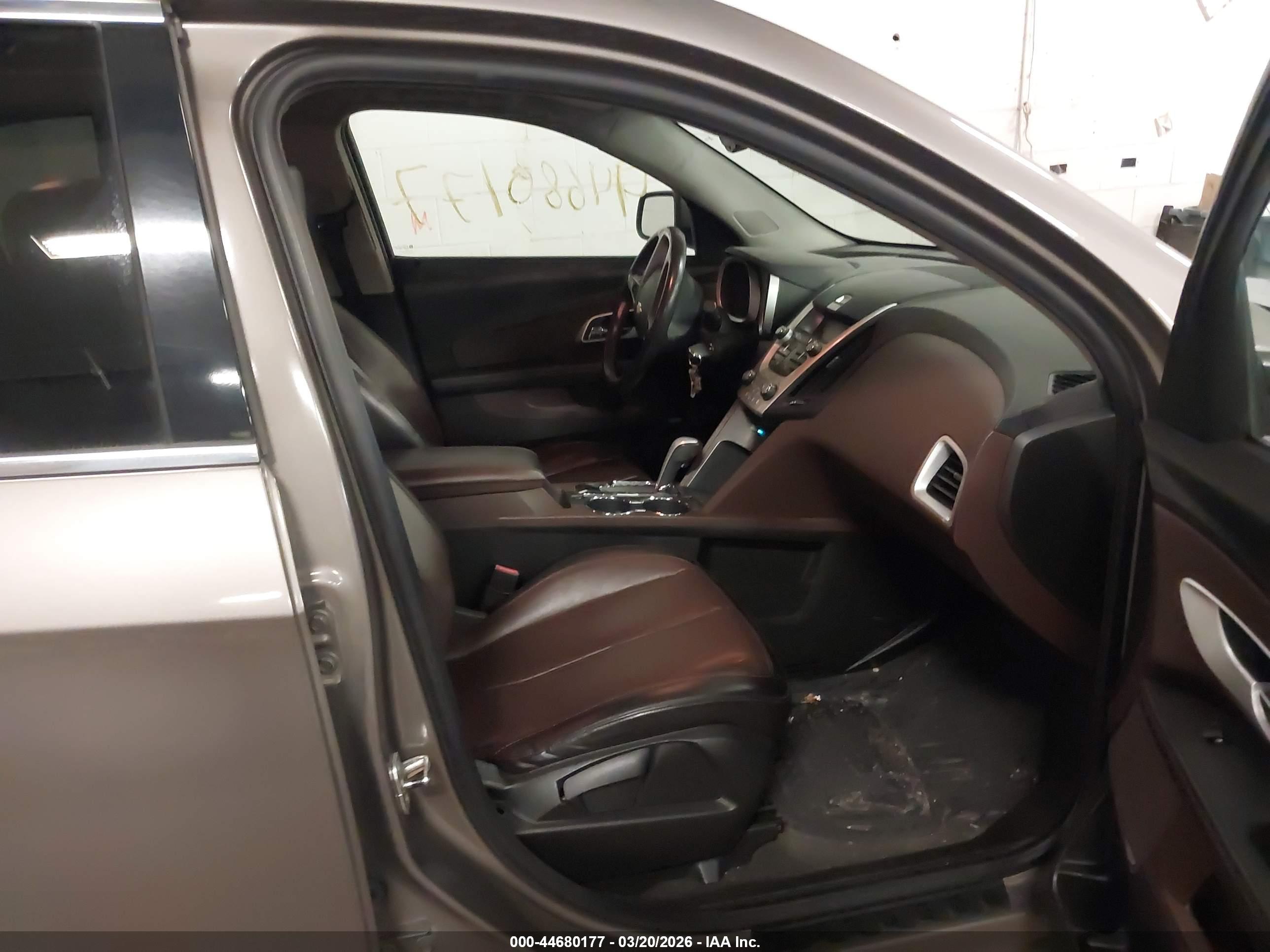 CHEVROLET EQUINOX image 5