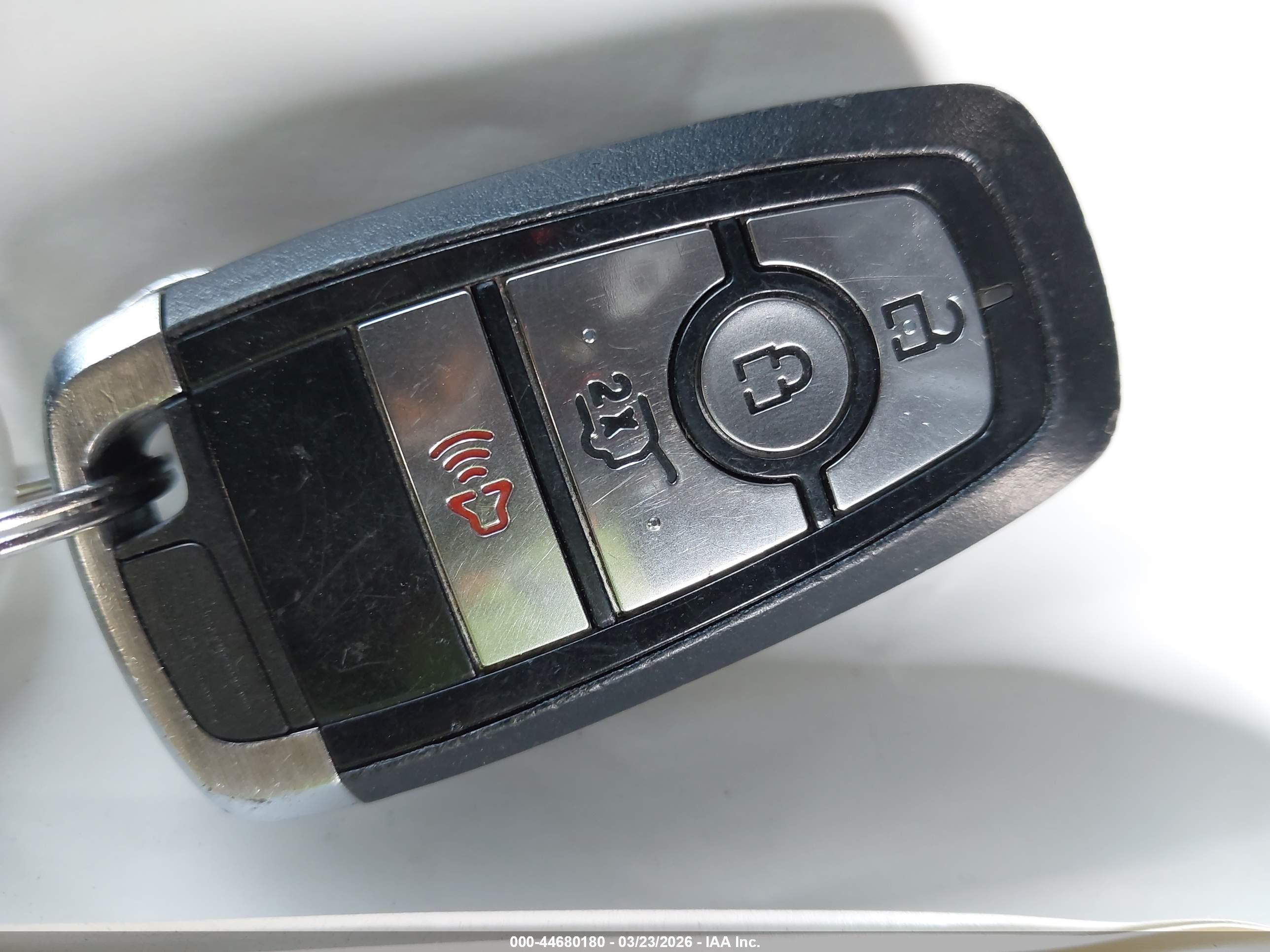 FORD MUSTANG image 11