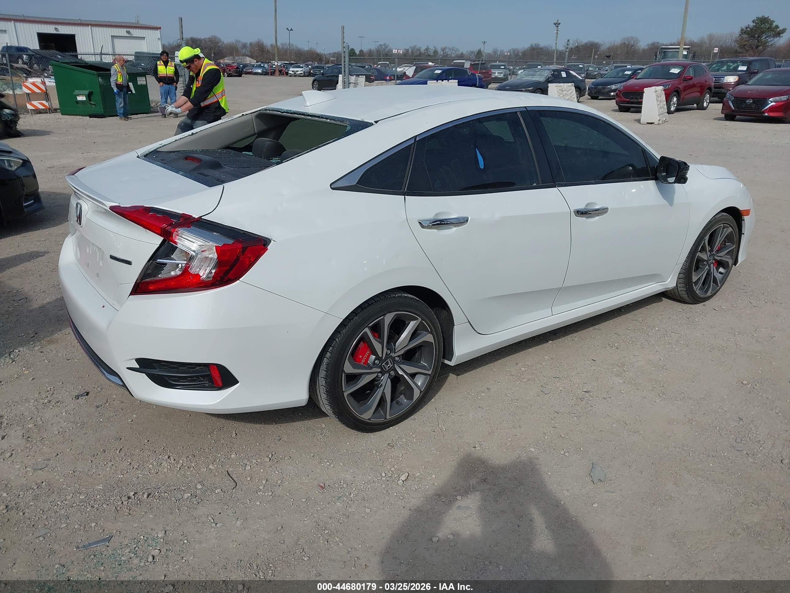 HONDA CIVIC image 4