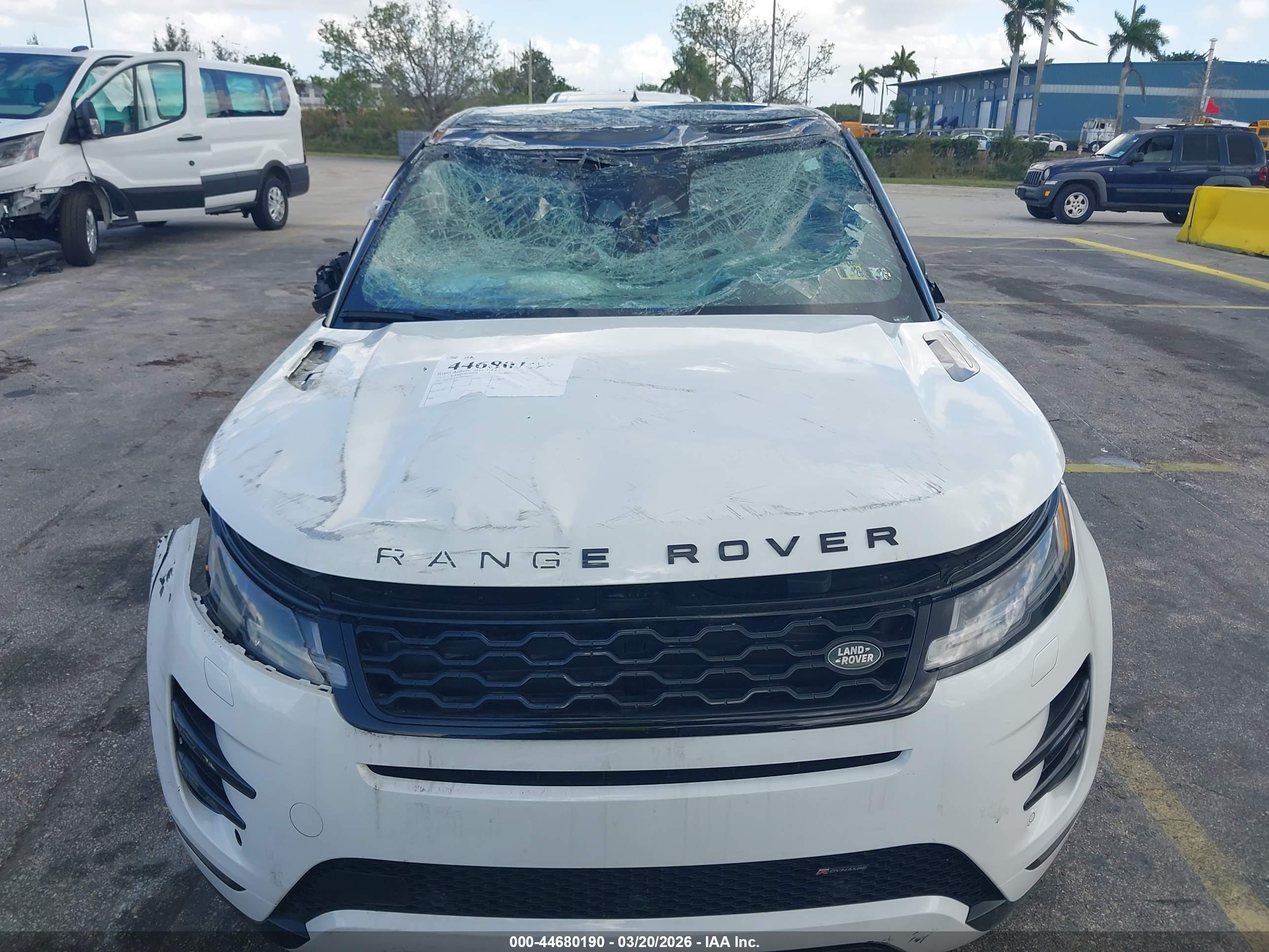 LAND ROVER image 6