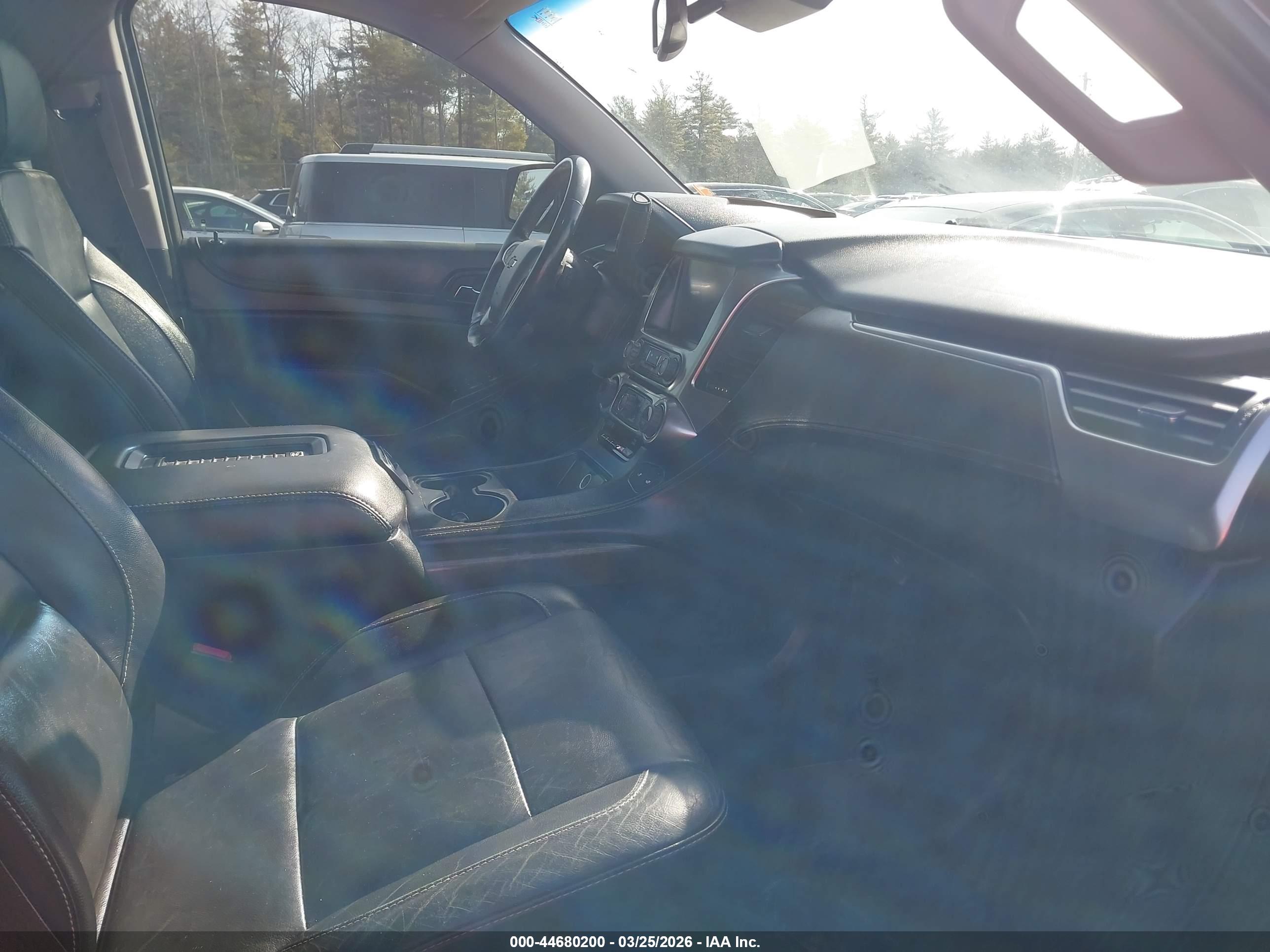 CHEVROLET TAHOE image 5