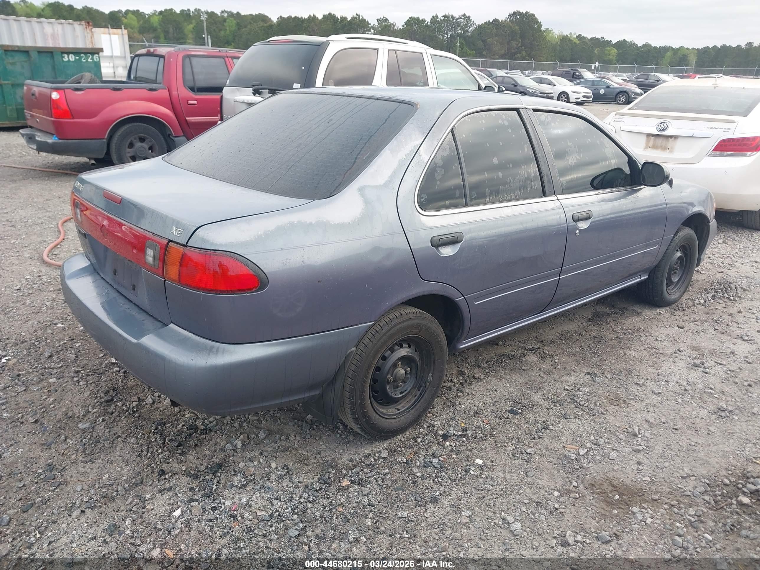 NISSAN SENTRA image 4