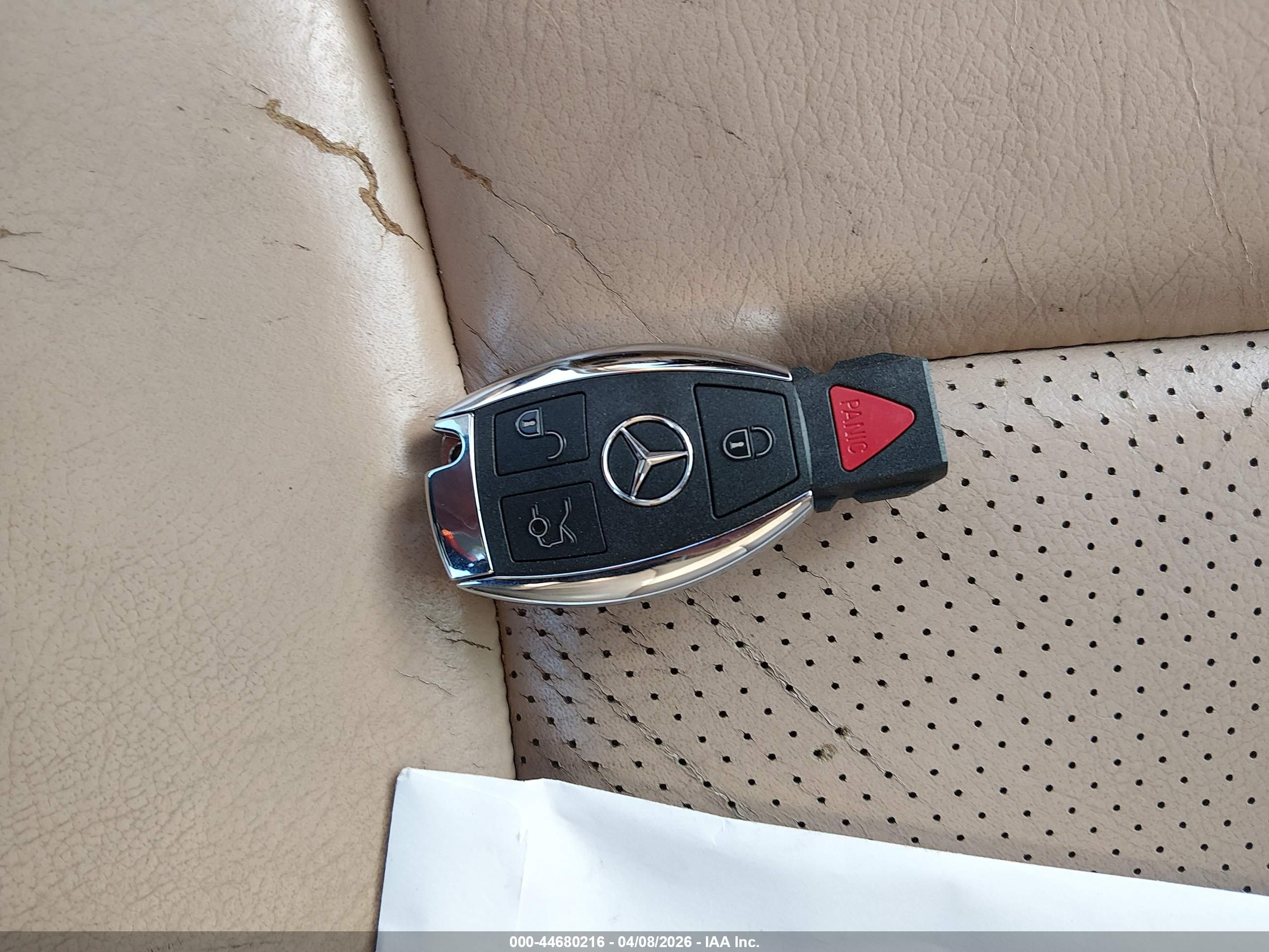 MERCEDES-BENZ E image 11
