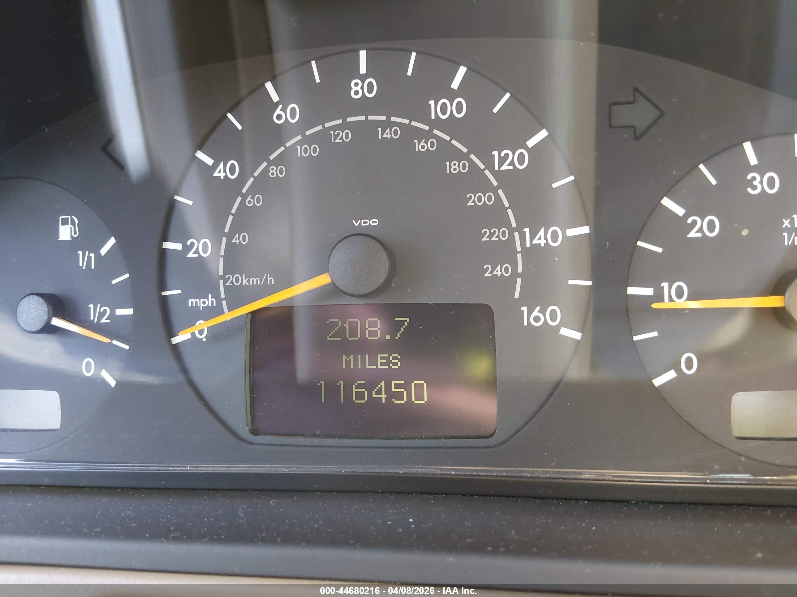 MERCEDES-BENZ E image 7