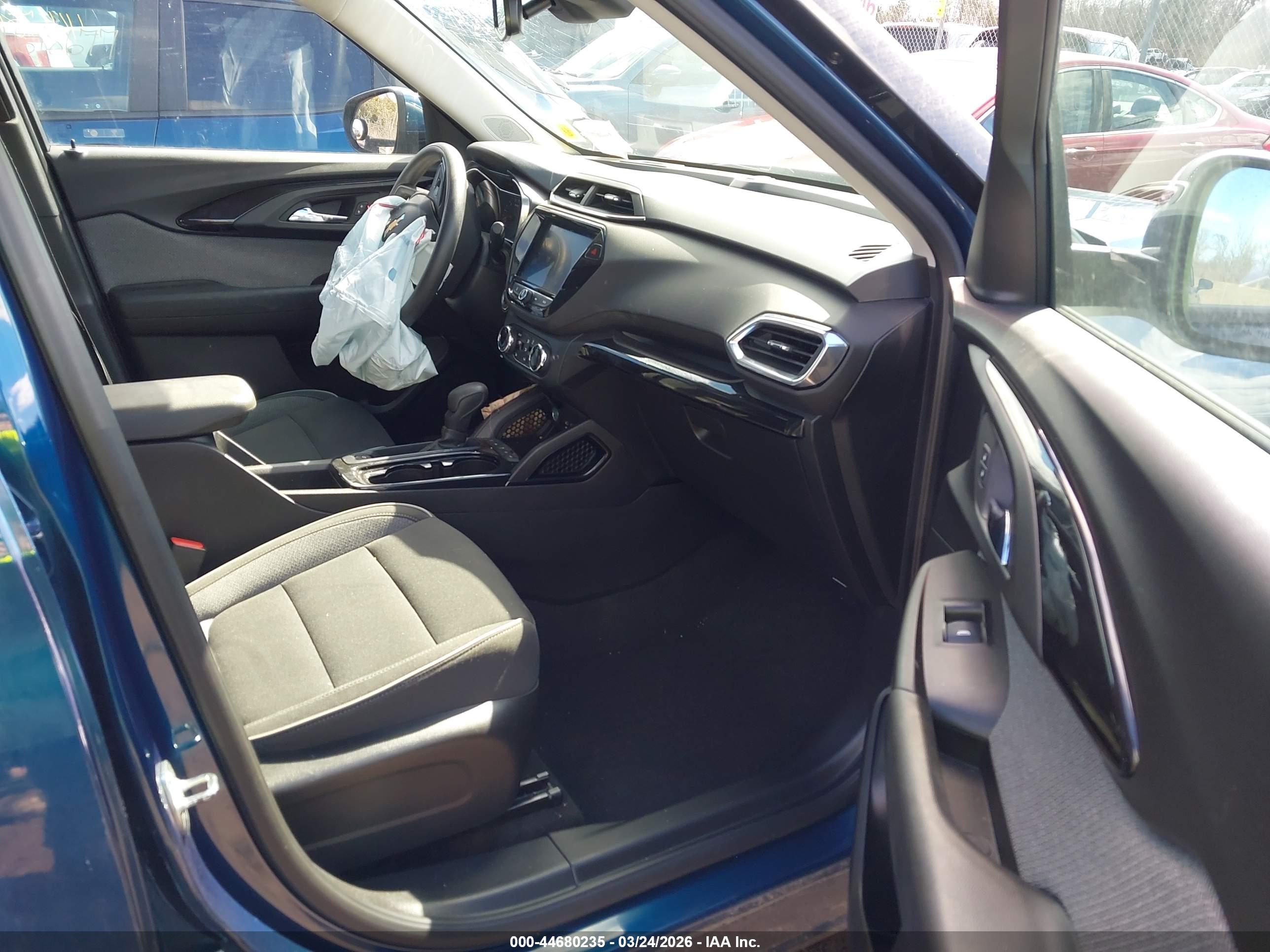 CHEVROLET TRAILBLAZER image 5