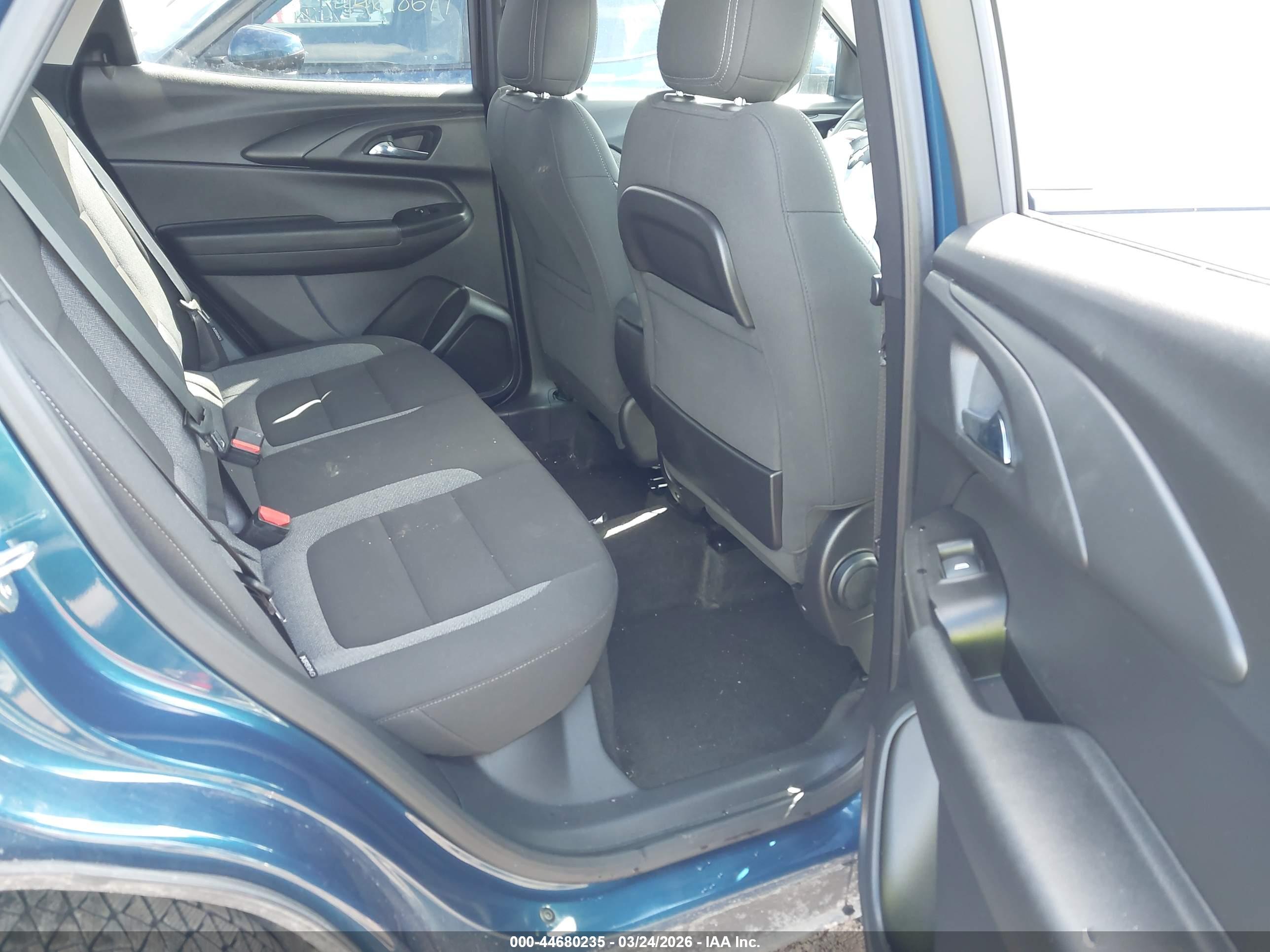 CHEVROLET TRAILBLAZER image 8