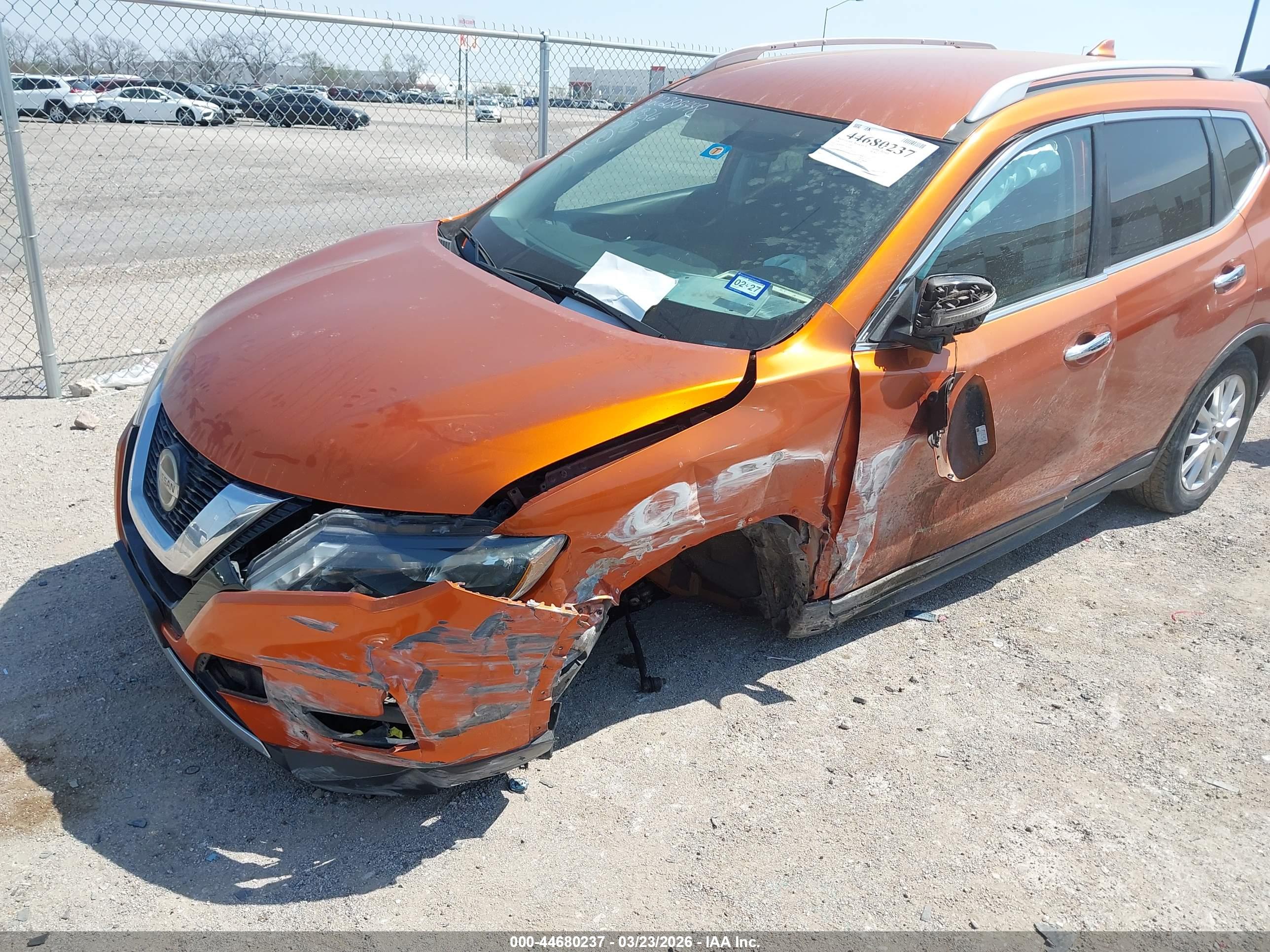 NISSAN ROGUE image 6