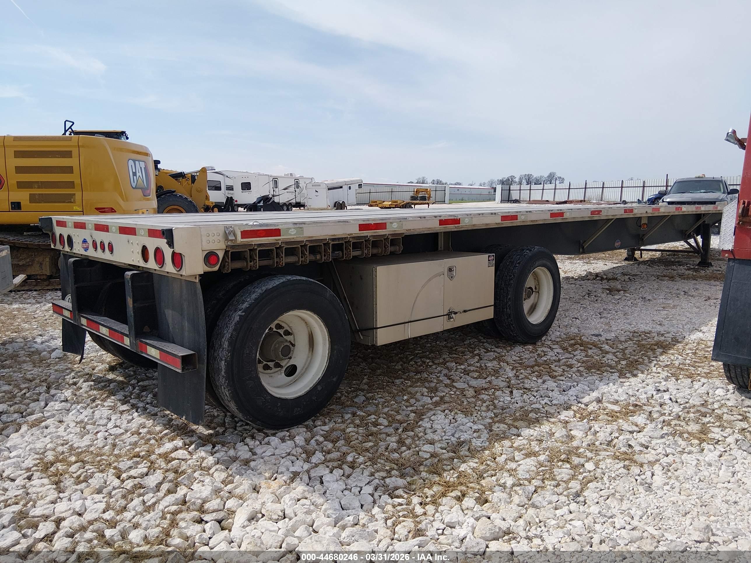 UTILITY TRAILER image 4