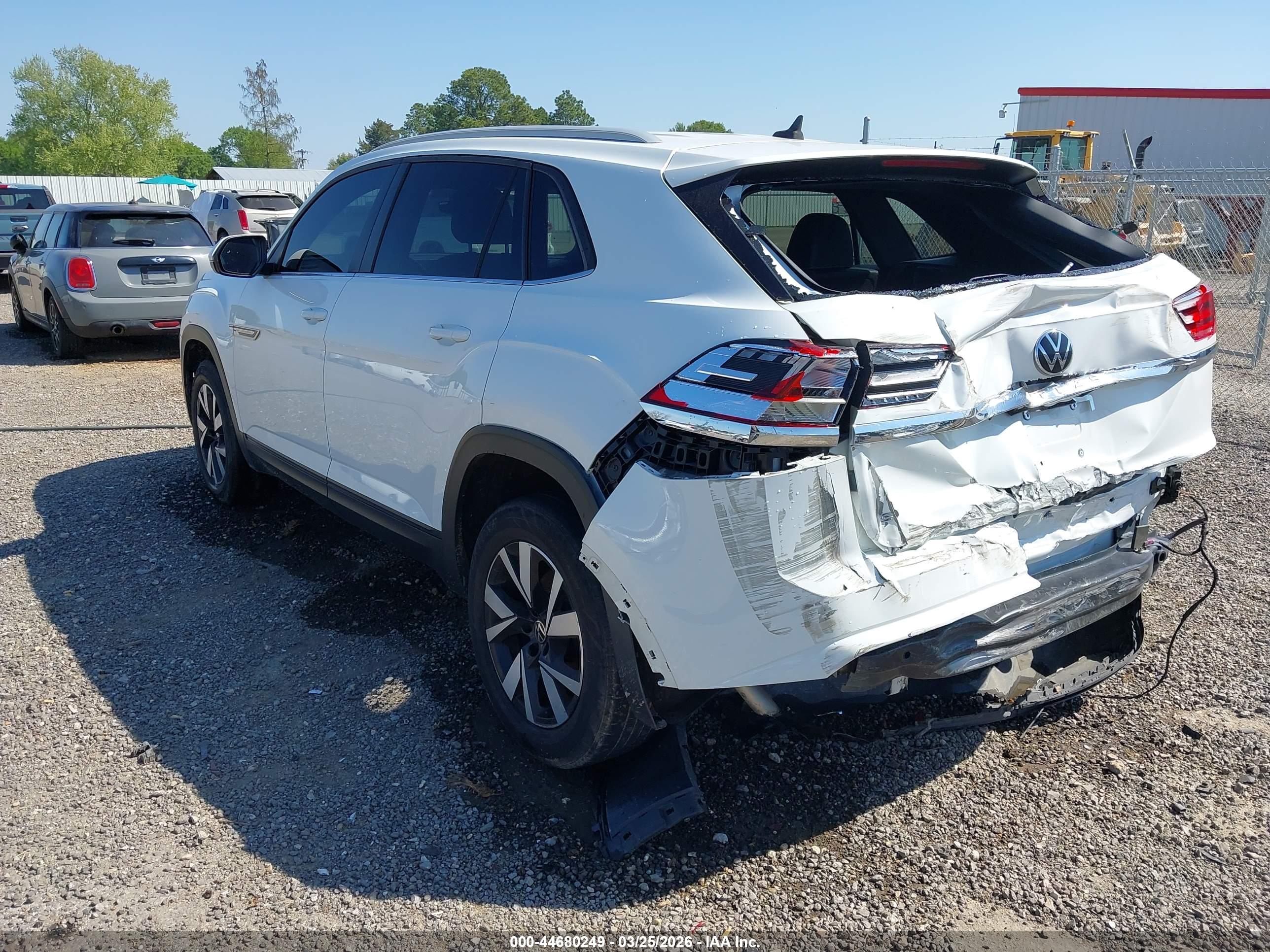 VOLKSWAGEN ATLAS image 3