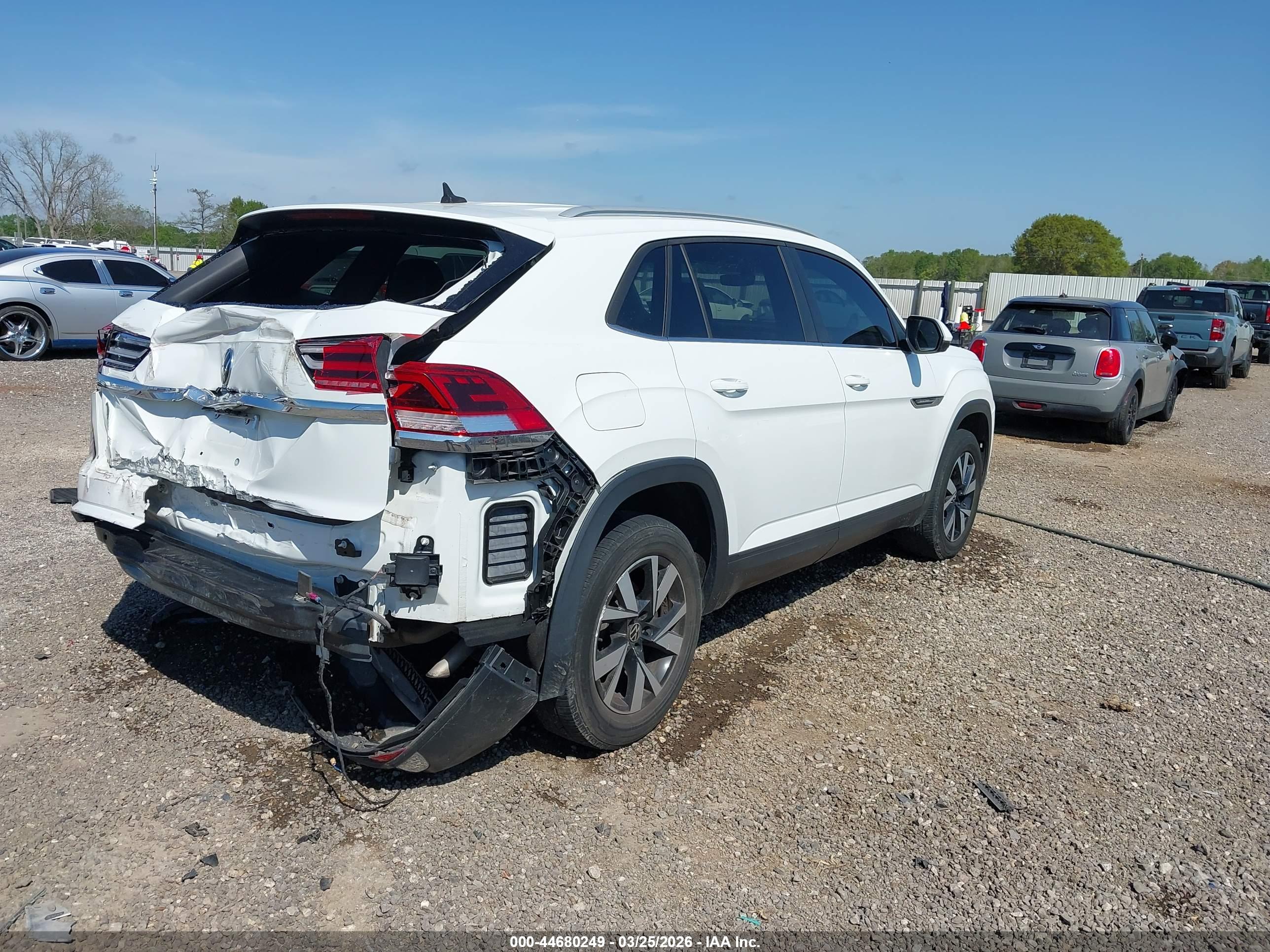 VOLKSWAGEN ATLAS image 4