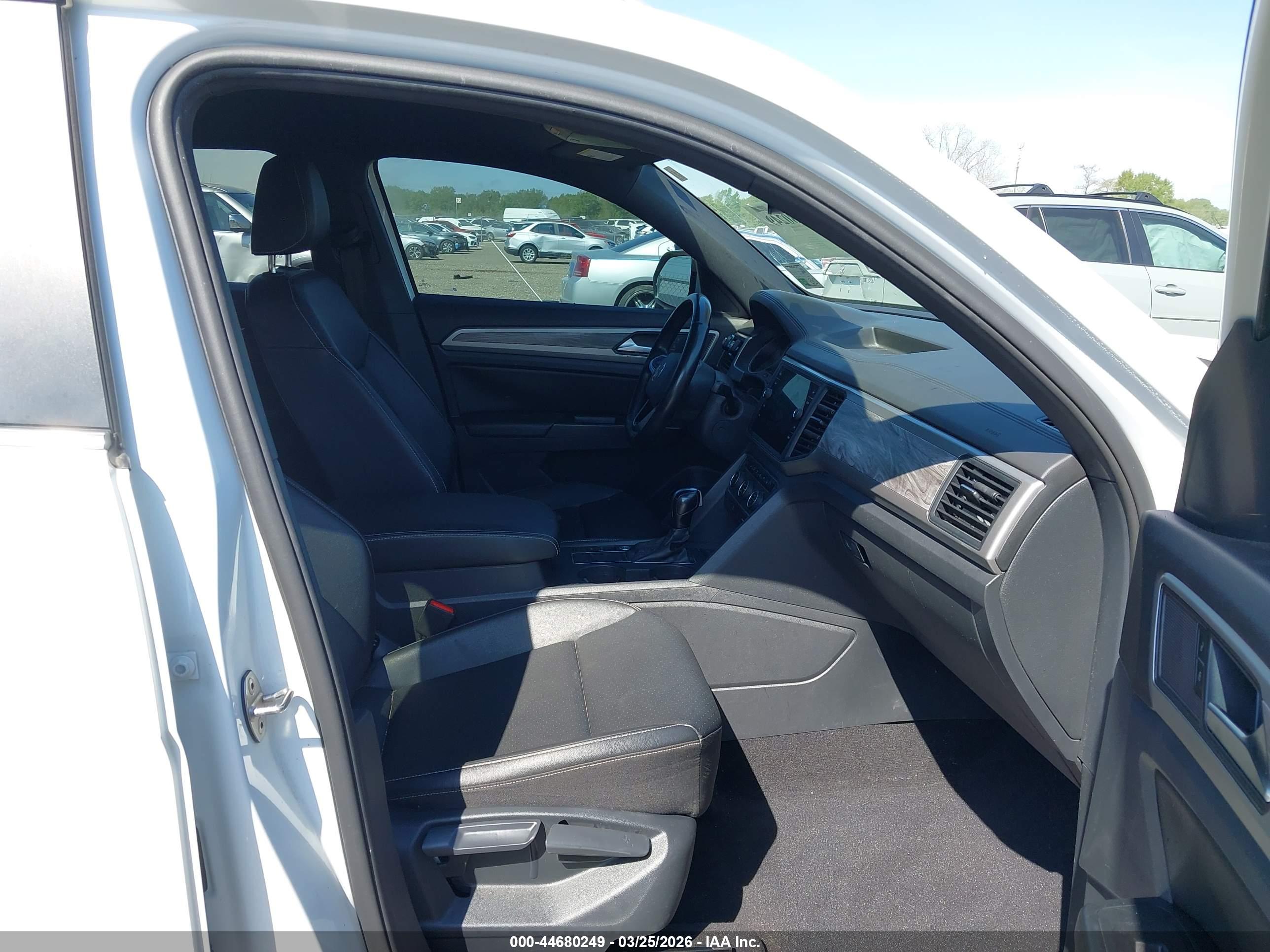 VOLKSWAGEN ATLAS image 5