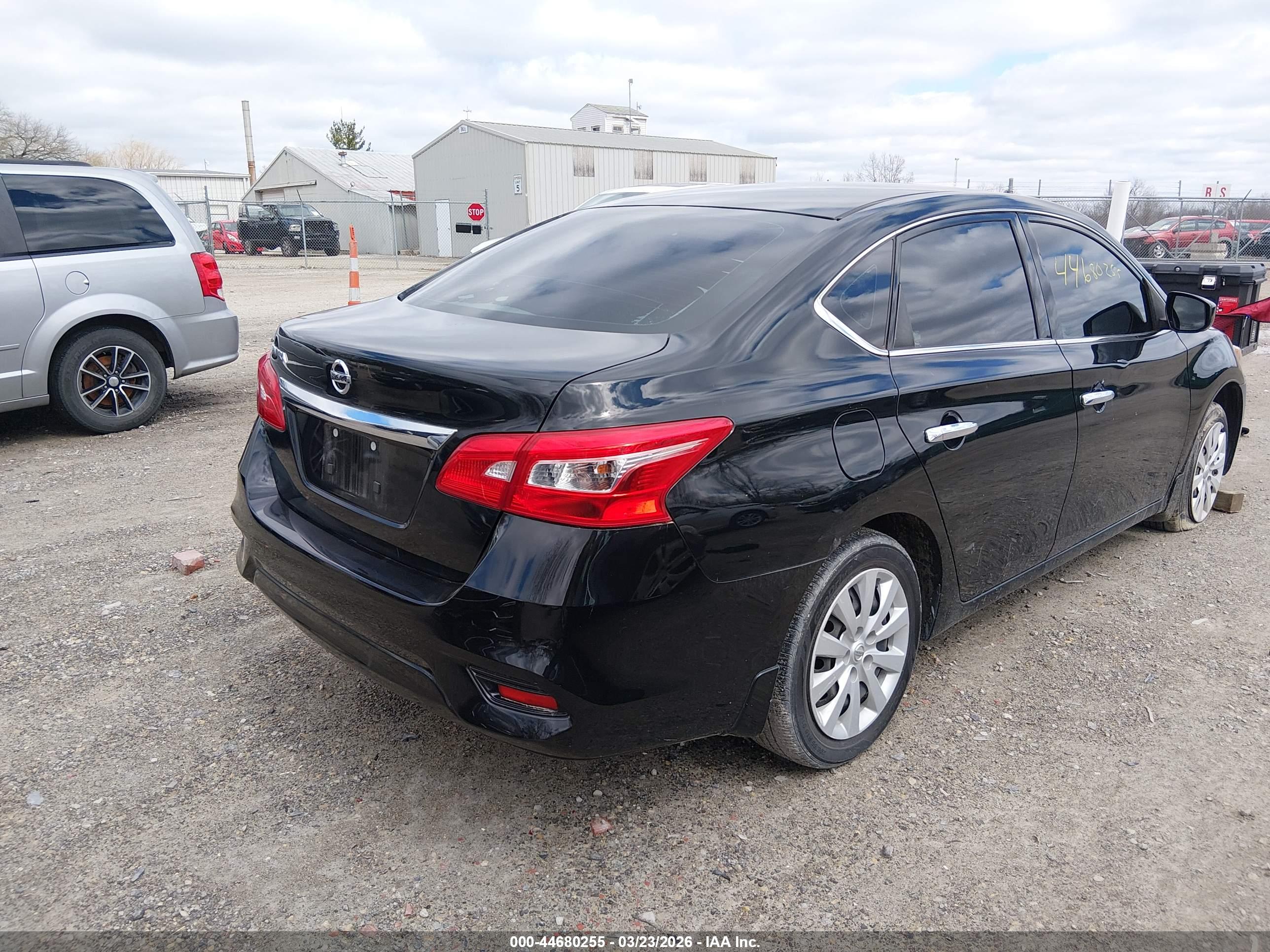 NISSAN SENTRA image 4