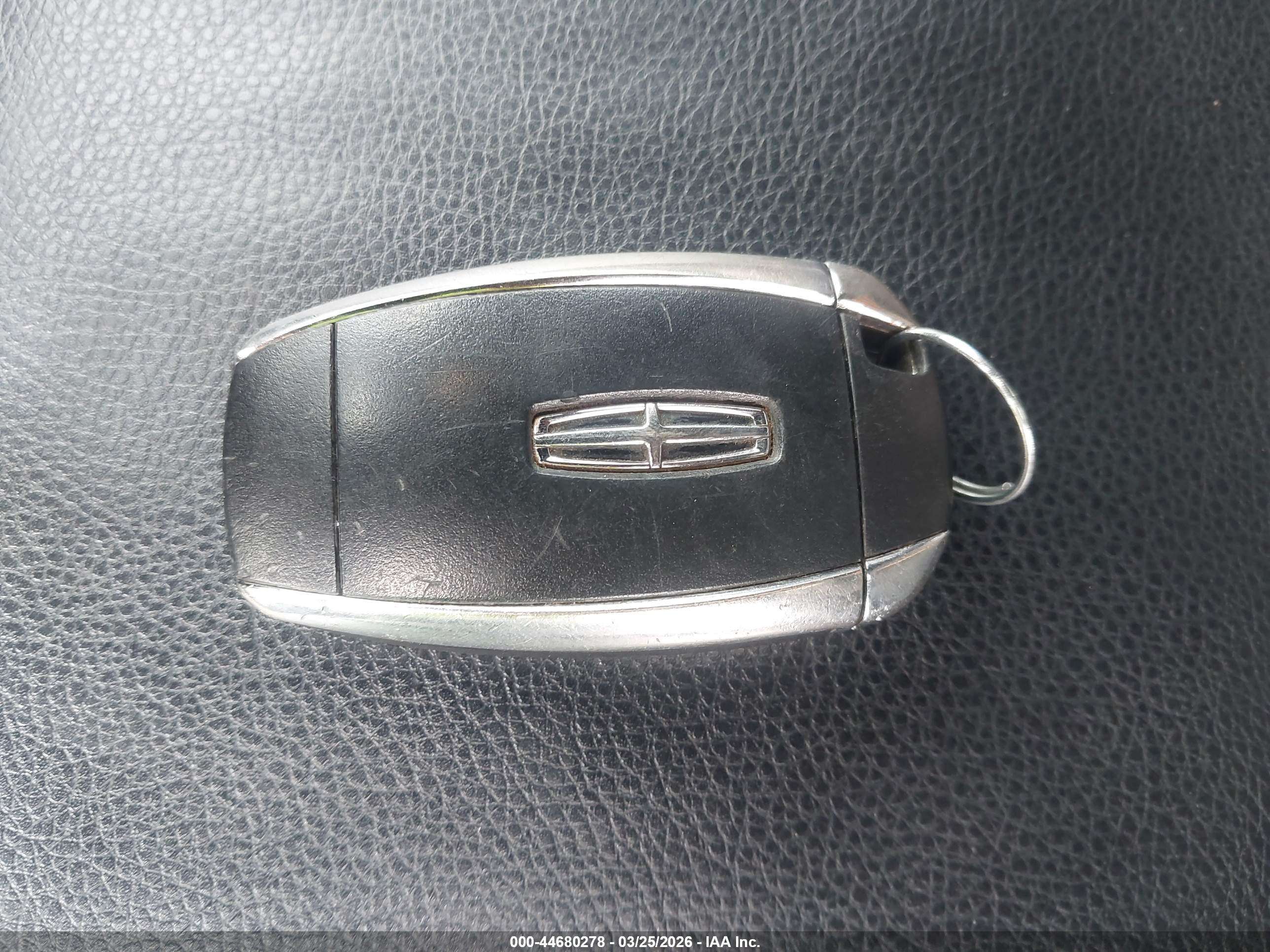 LINCOLN MKC image 11