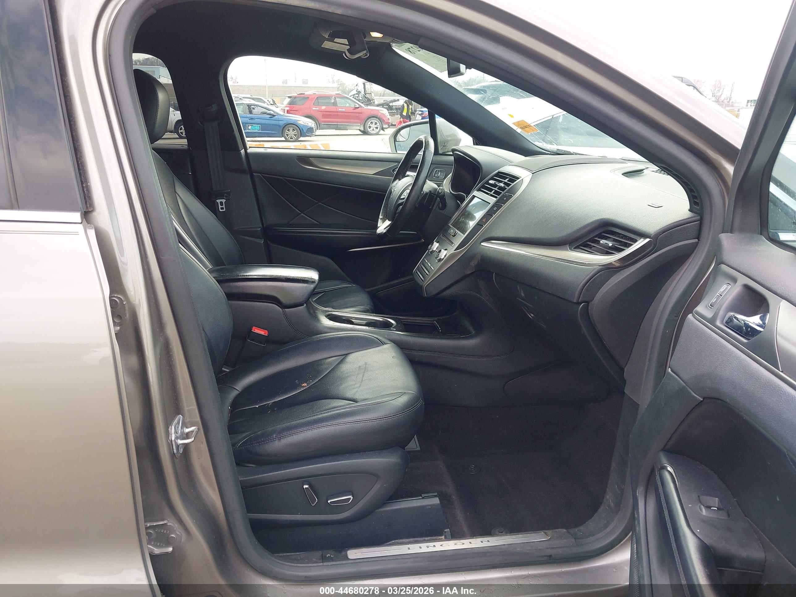 LINCOLN MKC image 5
