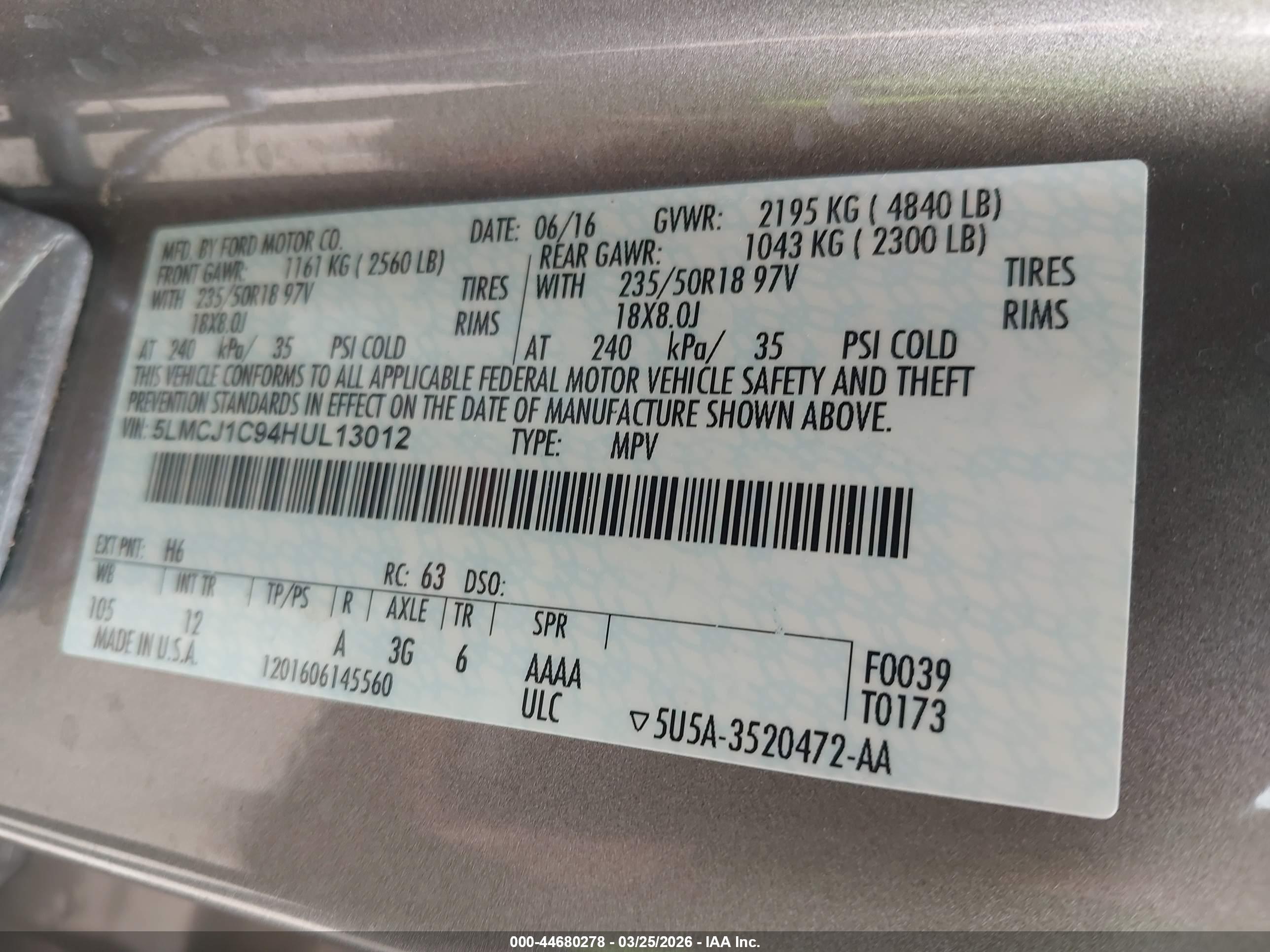 LINCOLN MKC image 9