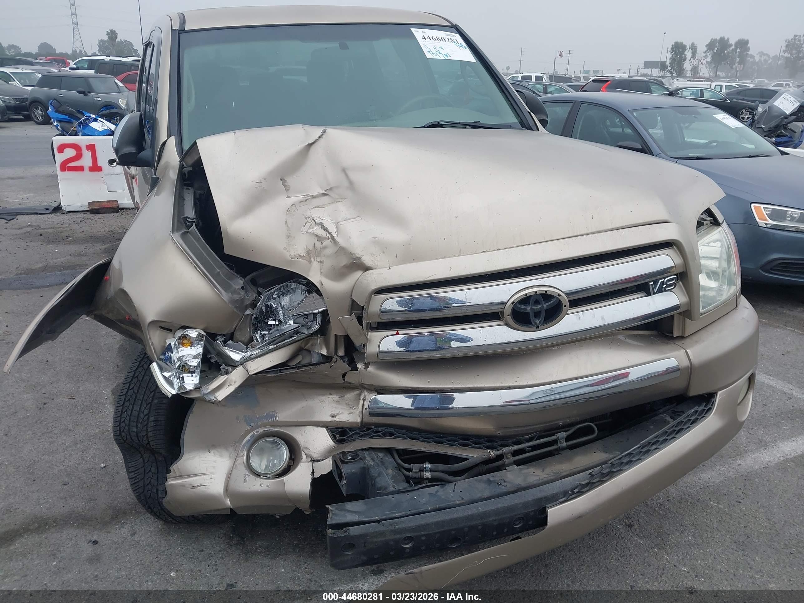 TOYOTA TUNDRA image 6