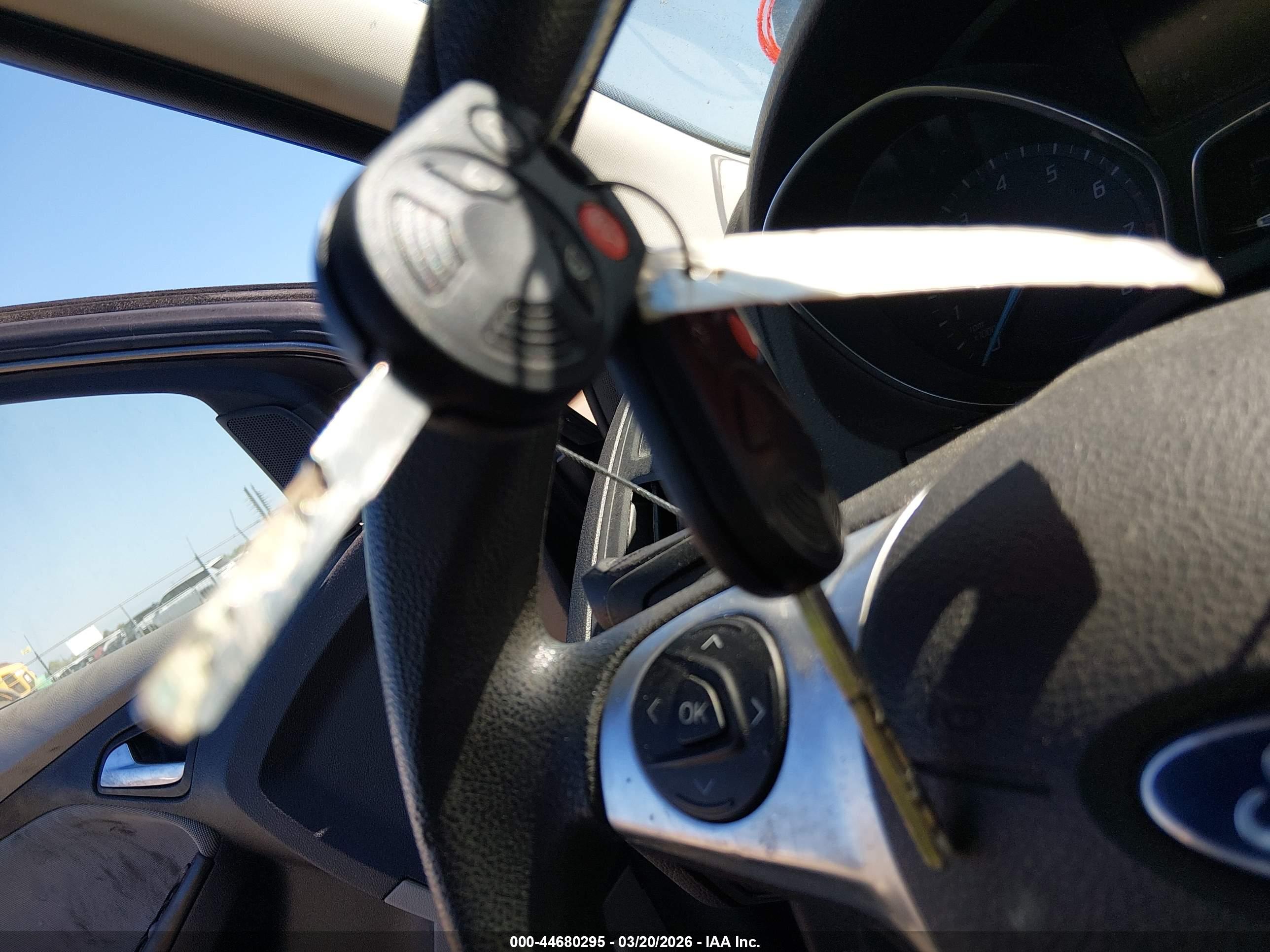 FORD FOCUS image 11