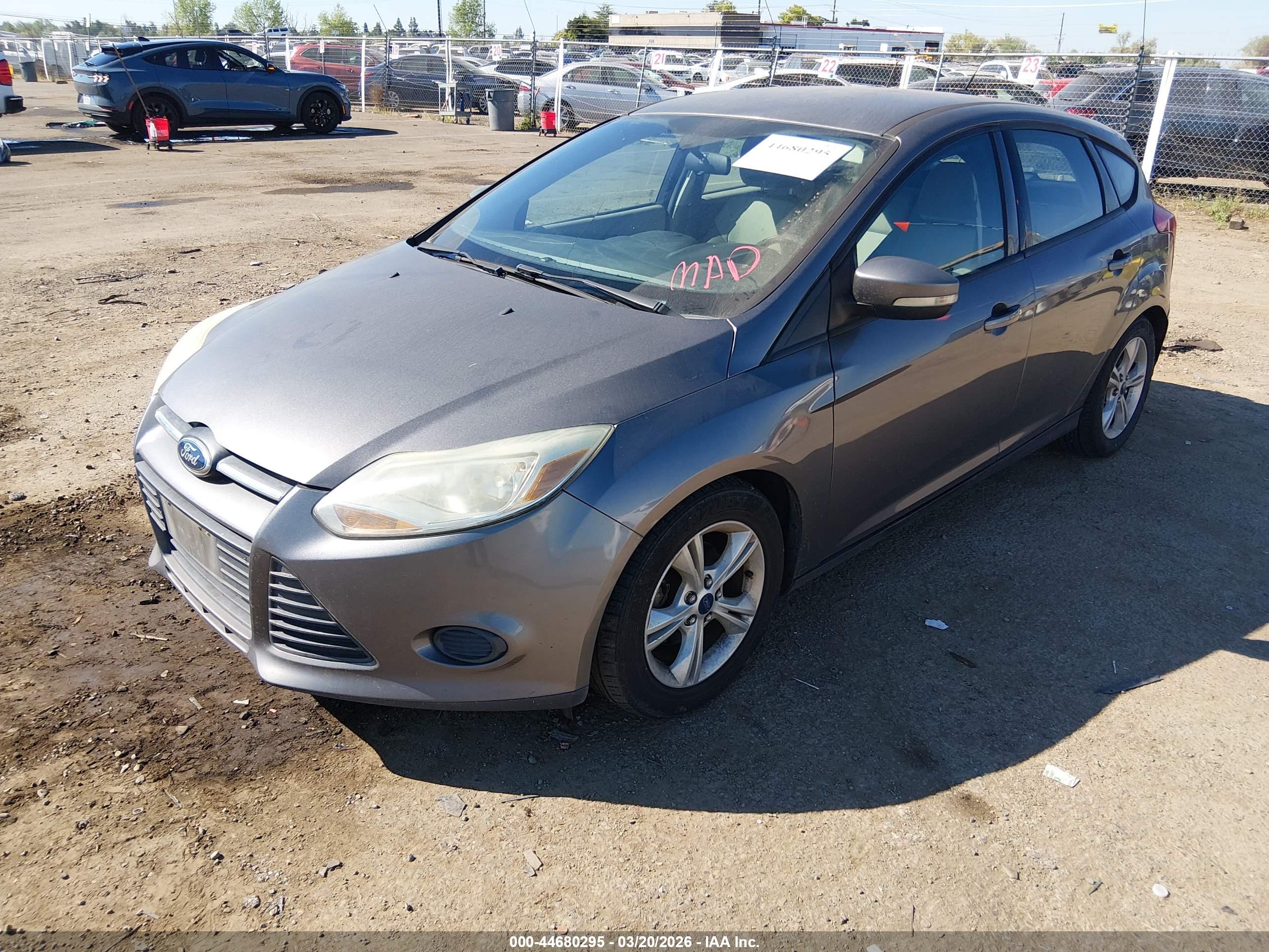FORD FOCUS image 2