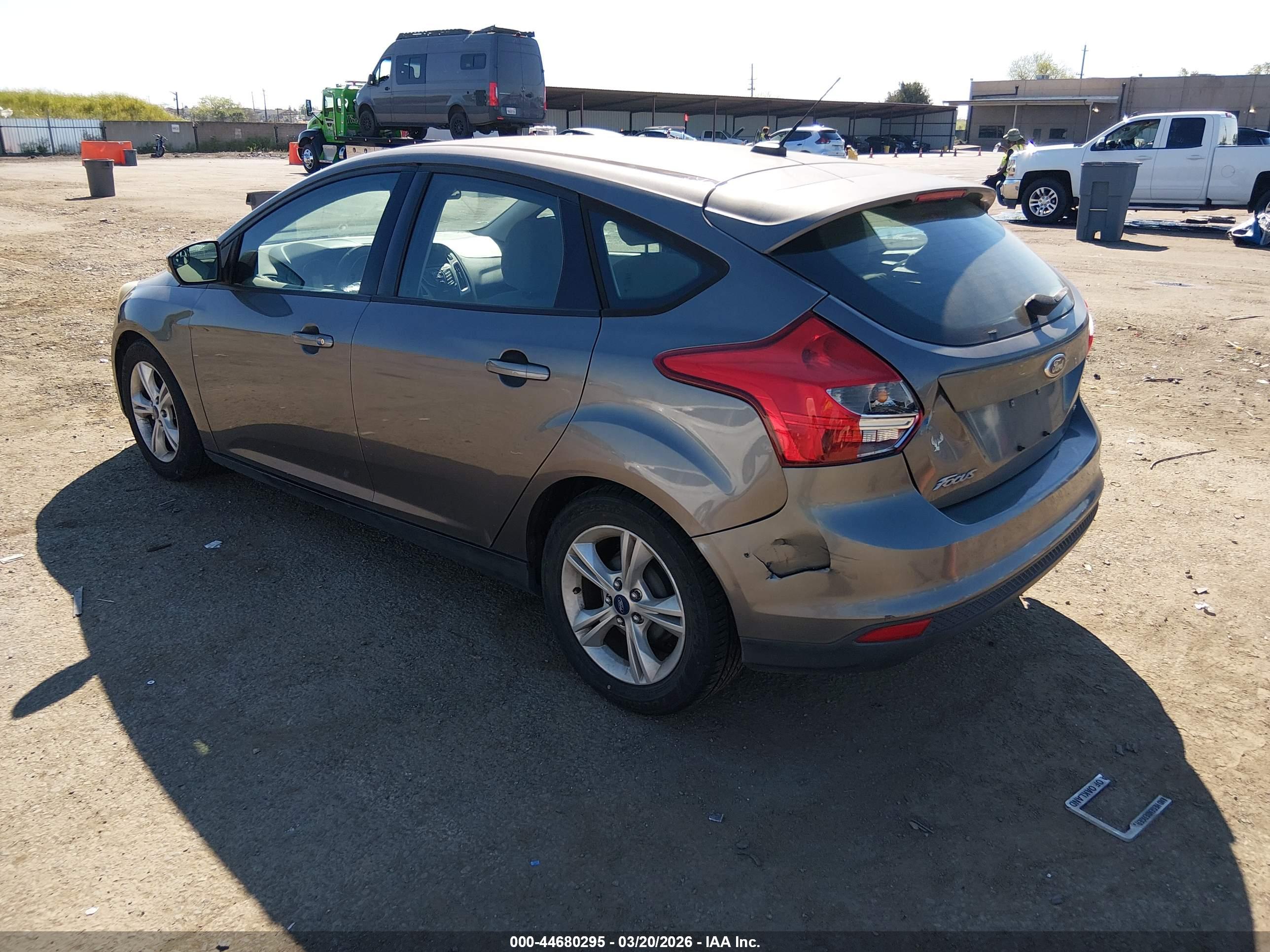 FORD FOCUS image 3